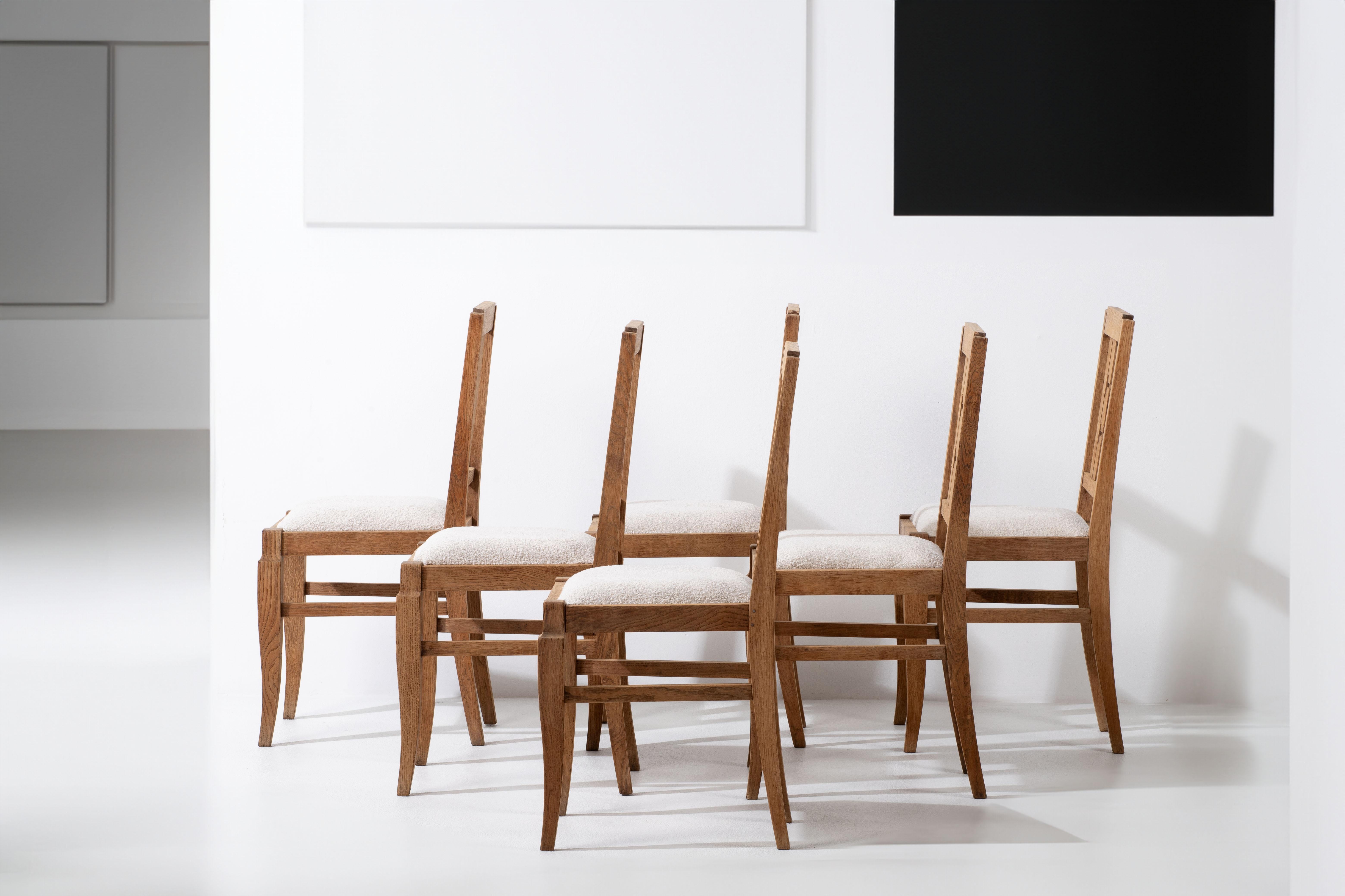 Milieu du XXe siècle Elegance Ensemble de six chaises en Oak Art Déco, 1940s, Bouclé en vente