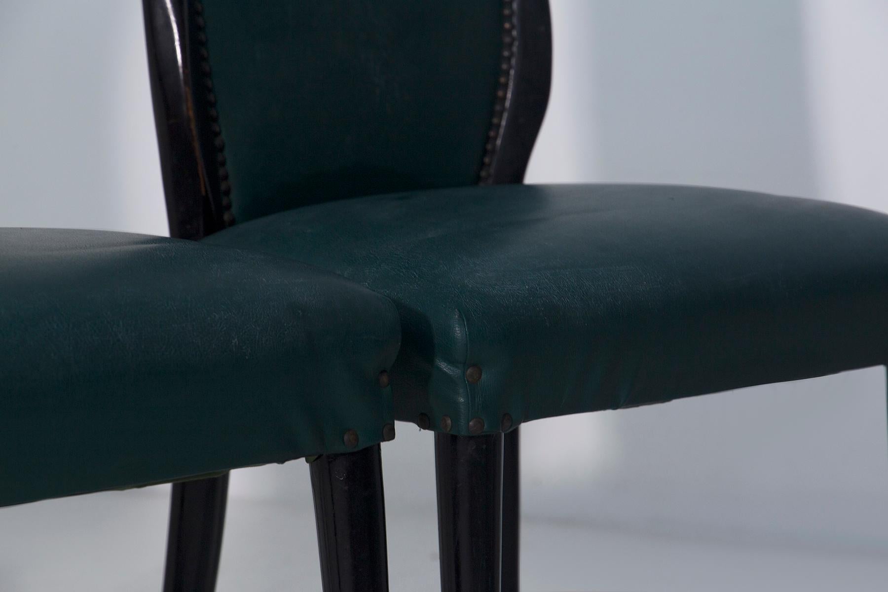 Elegant set of six Italian-made chairs in green leather in vendita 6