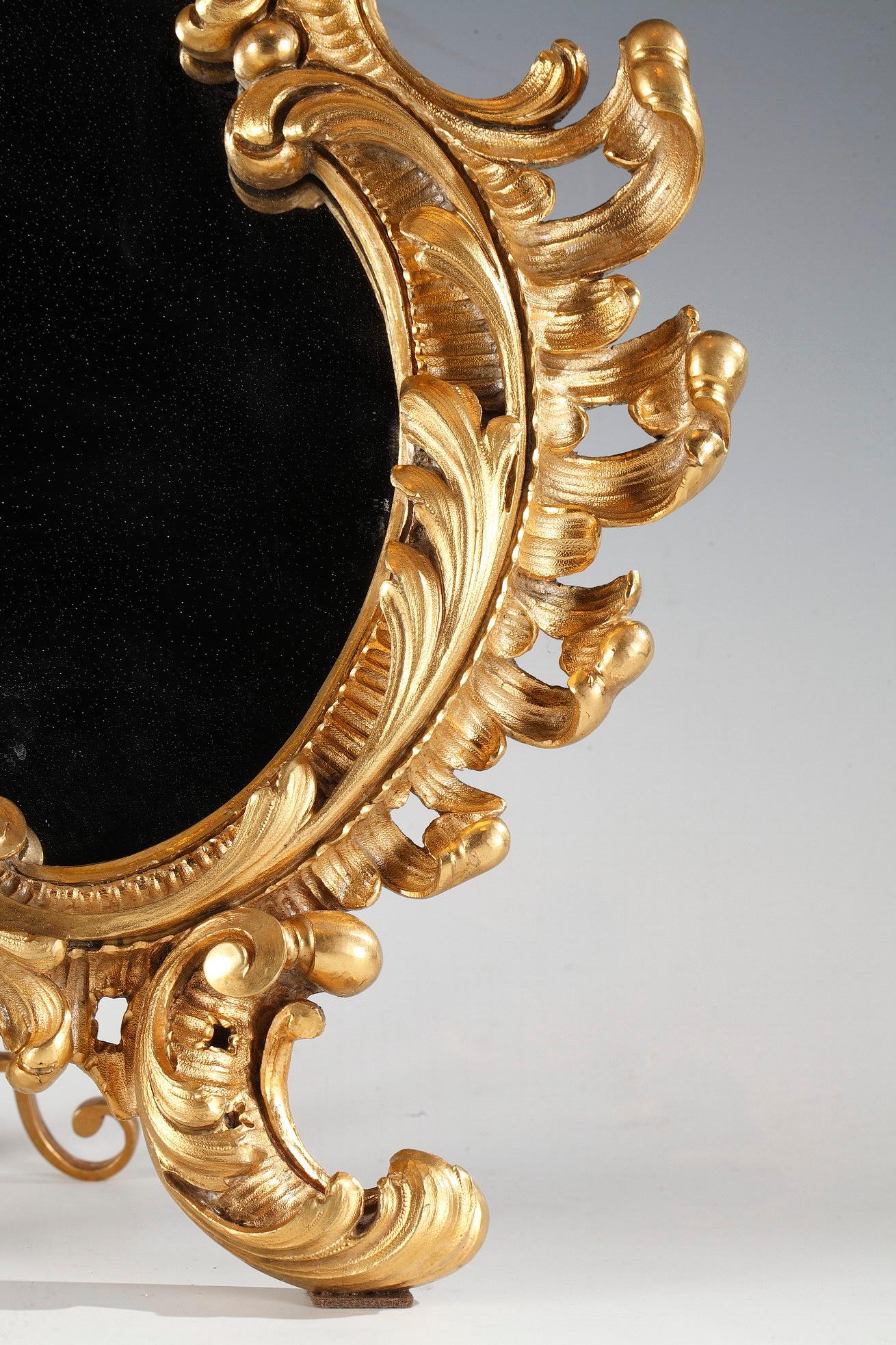 Elegant Set of Three Gilded Bronze Mirrors, Italy, 19th Century In Good Condition For Sale In PARIS, FR