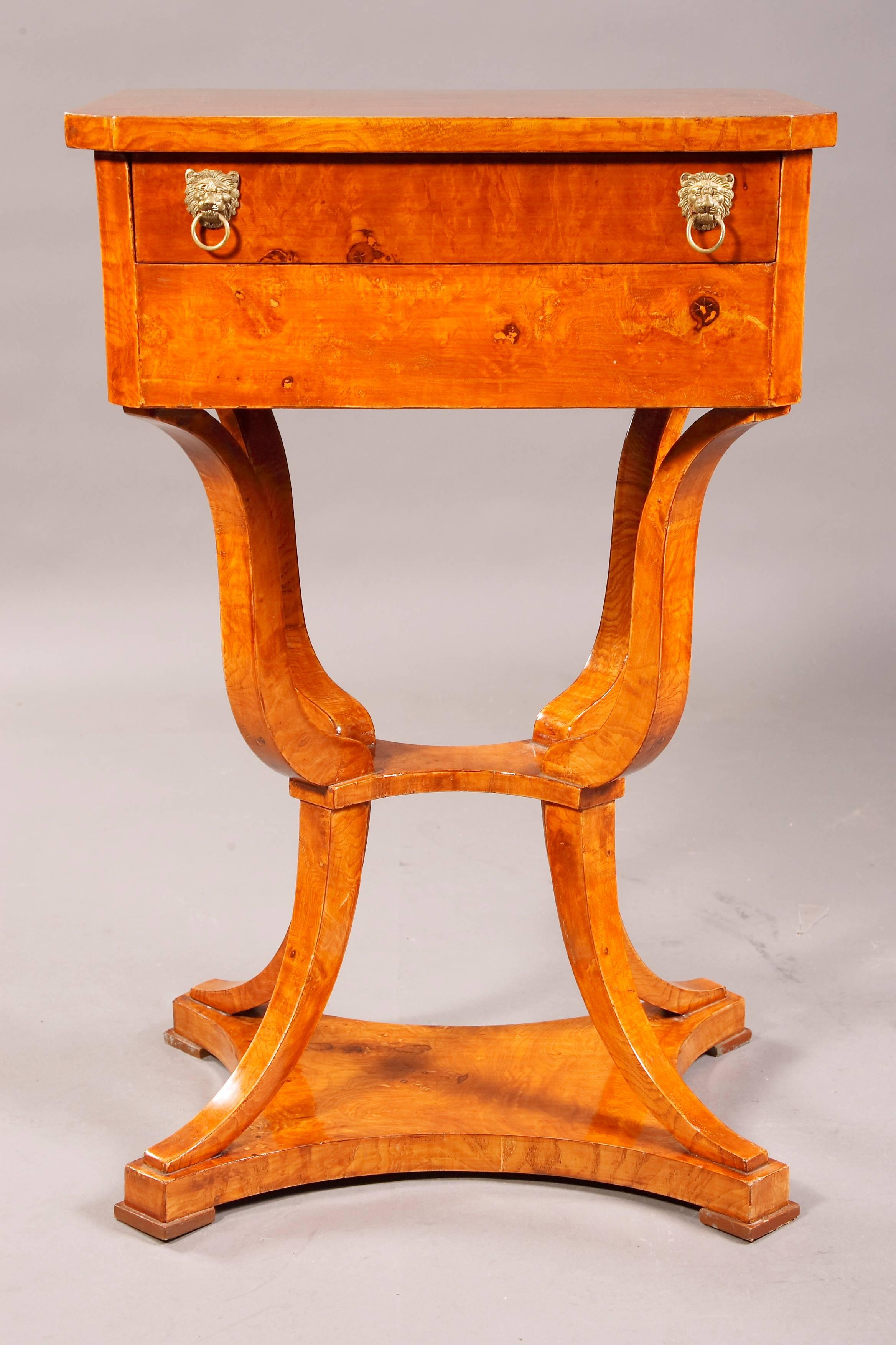 German Elegant Sewing Table in antique Biedermeier Style maple veneer For Sale