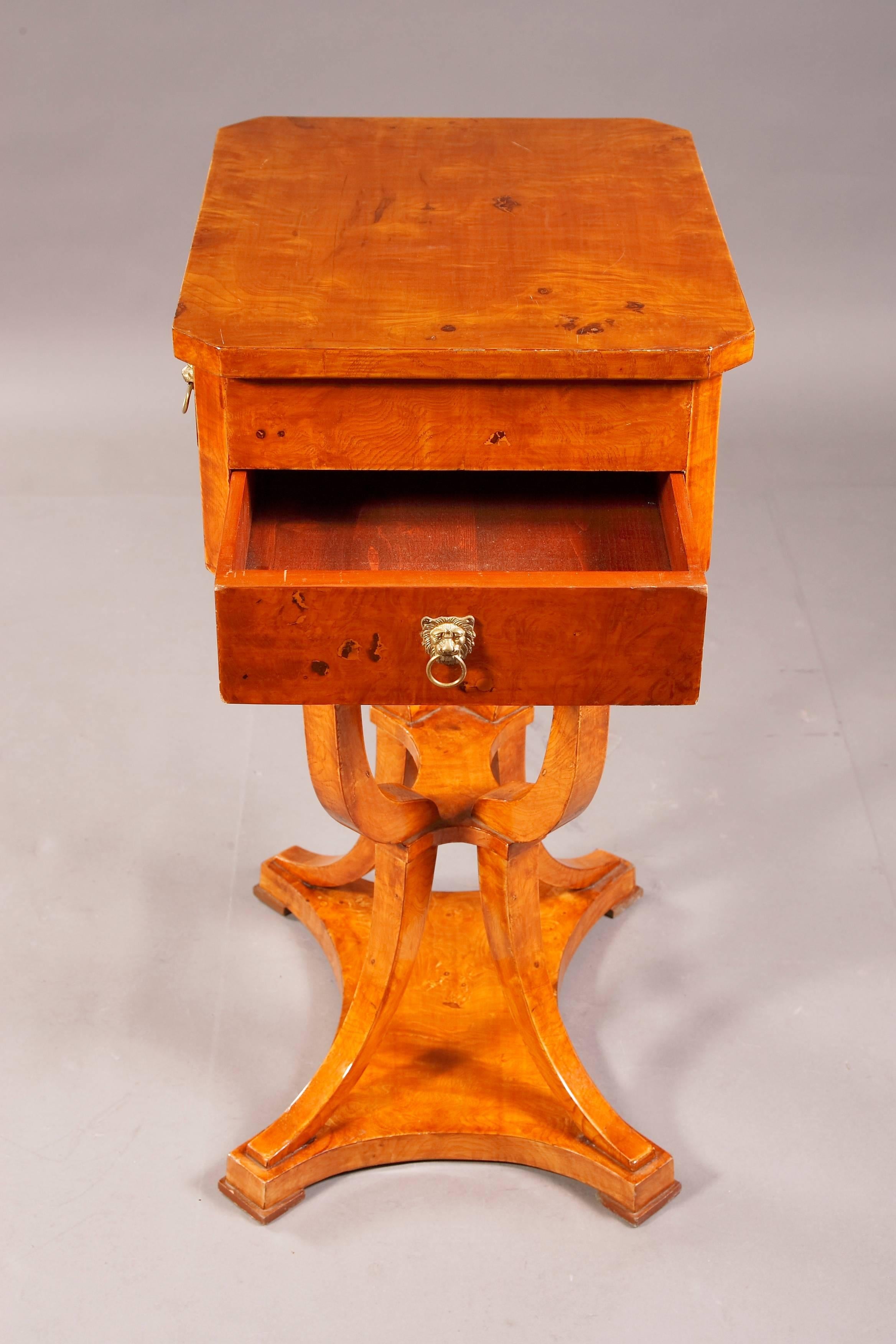 Maple Elegant Sewing Table in antique Biedermeier Style maple veneer For Sale