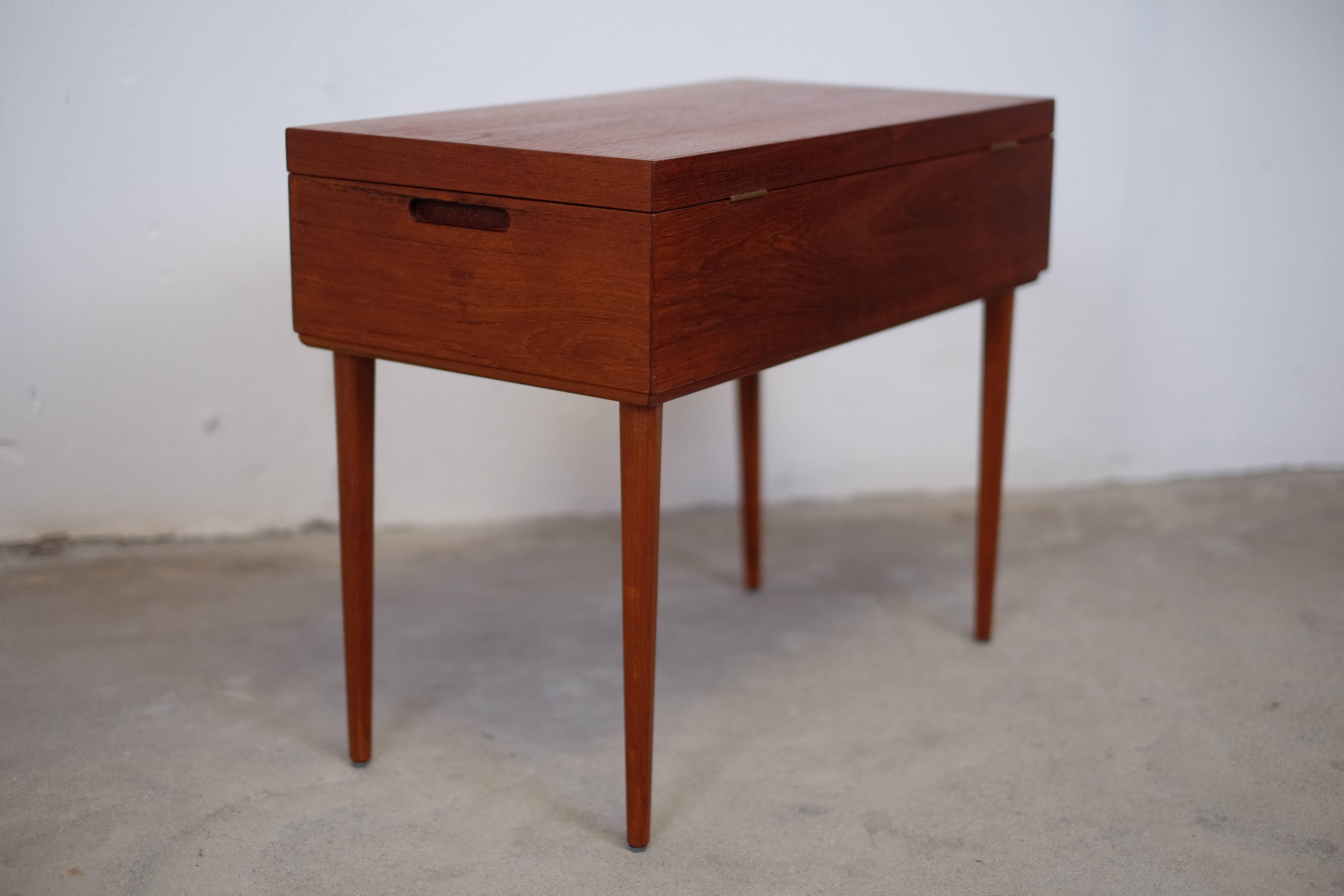 Elegant Sewing Table in Teak, Danish Design 7