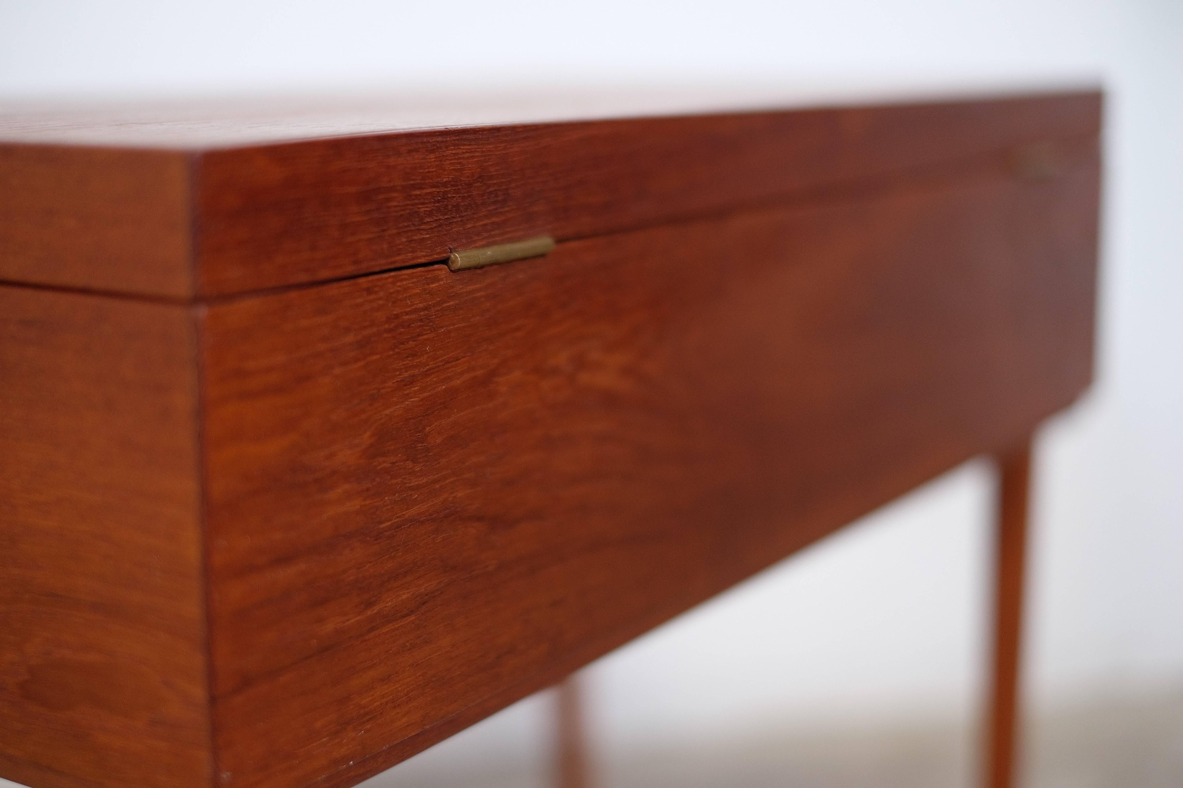 Elegant Sewing Table in Teak, Danish Design 8