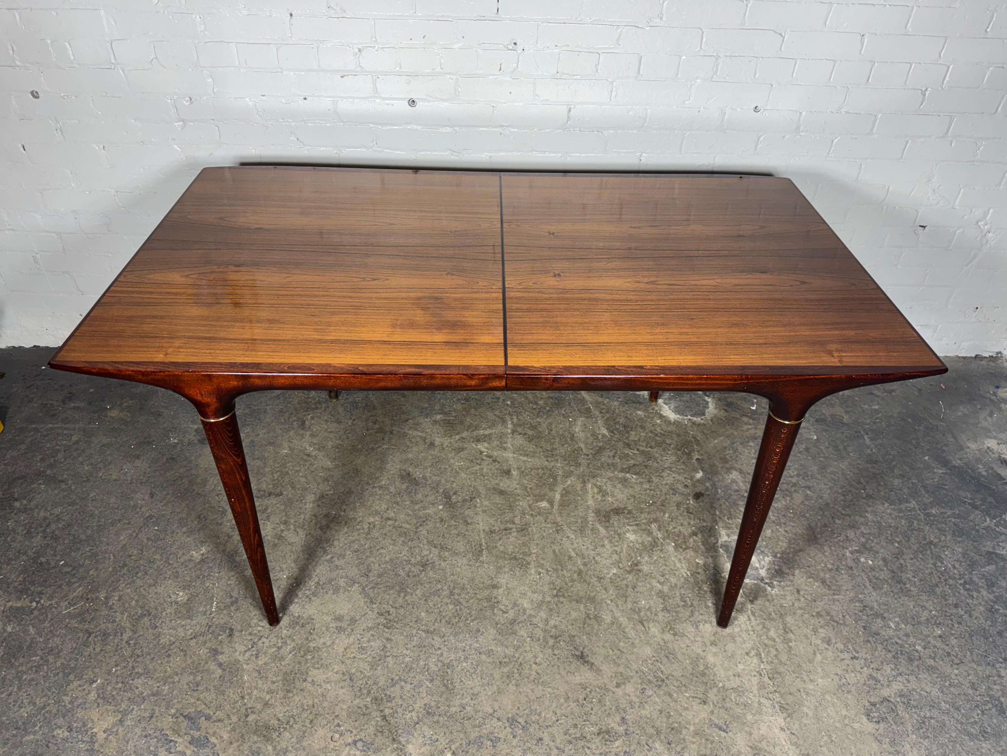 Milieu du XXe siècle Table de salle à manger Elegant / Sexy Rosewood de Svante Skogh pour Seffle / Suède en vente