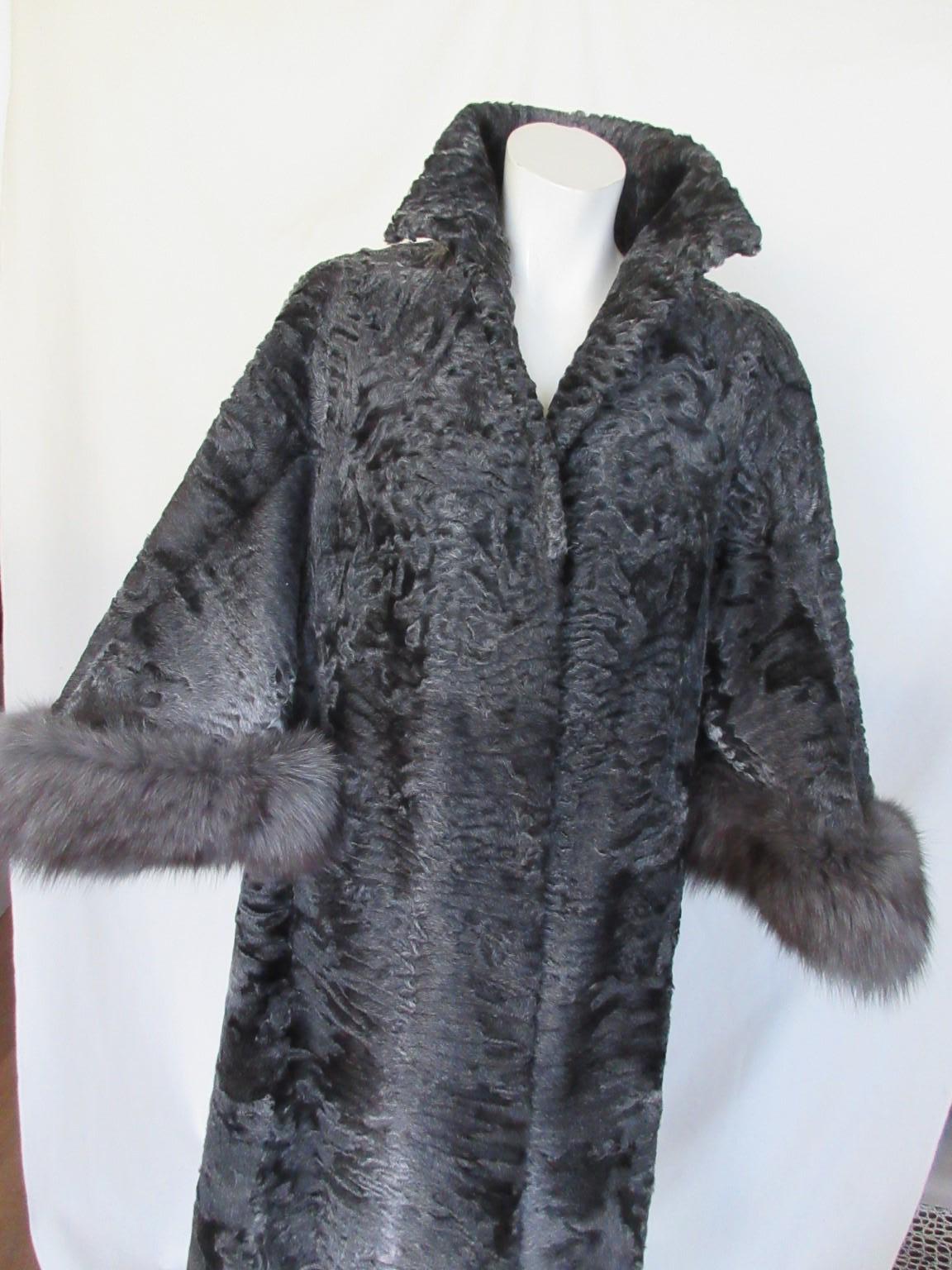 Elegant Silver Grey Persian Lamb Fur Cape Coat with Fox Fur For Sale 3