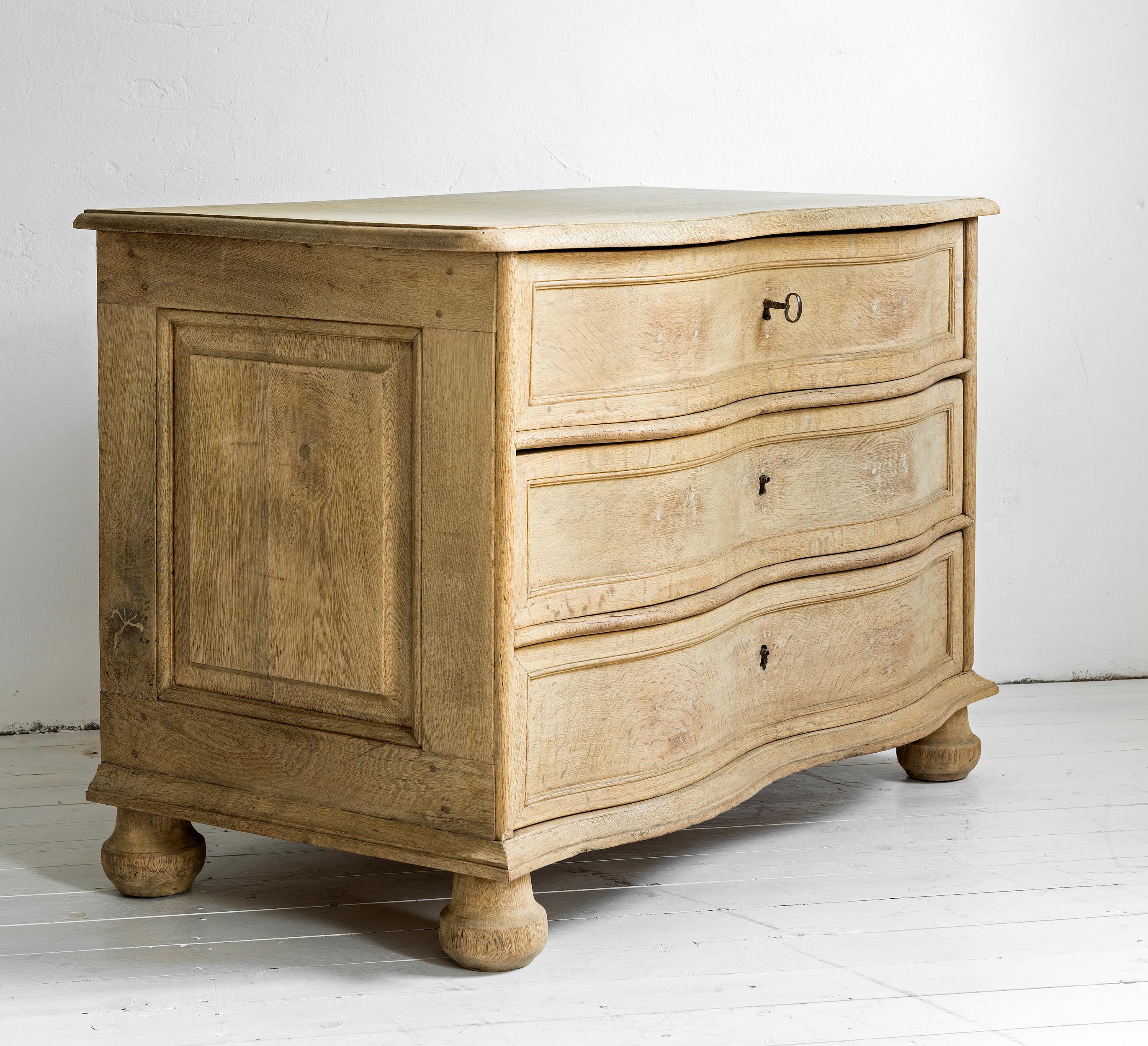 18th Century and Earlier Elegant Simple Northern 18th Century Baroque Commode Galbée in Bleached Oak