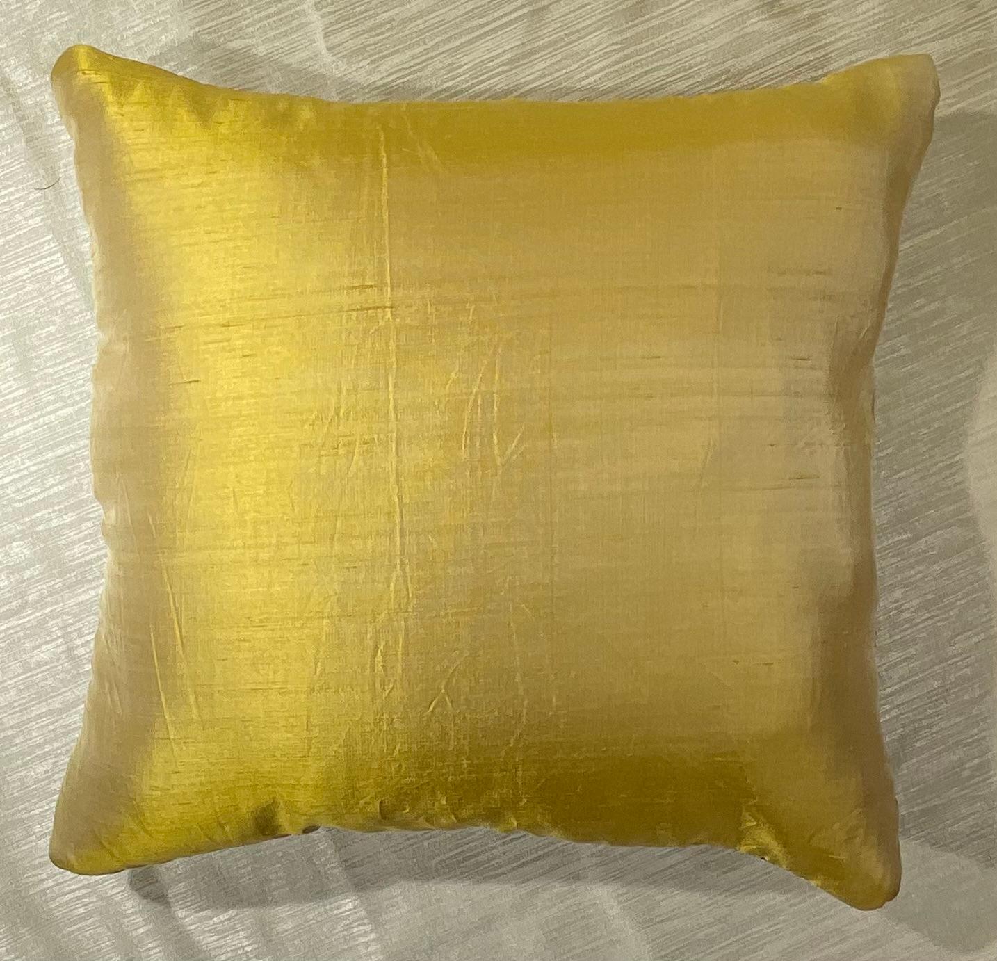 Elegant Single Decorative Hand Woven Pillow For Sale 2