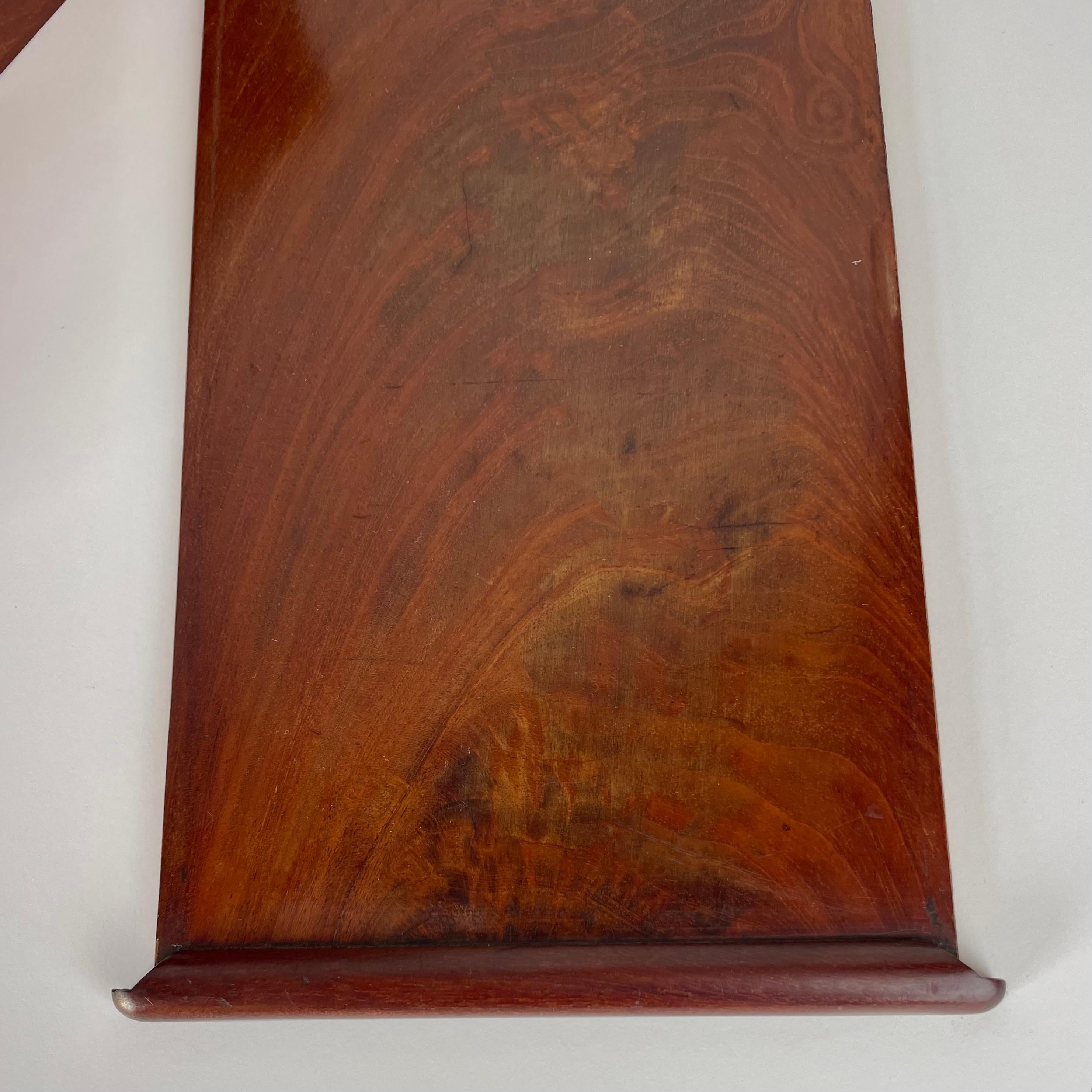 Elegant Sliding-Lid Box in mahogany for candles or cutlery. Empire, 1820s For Sale 4