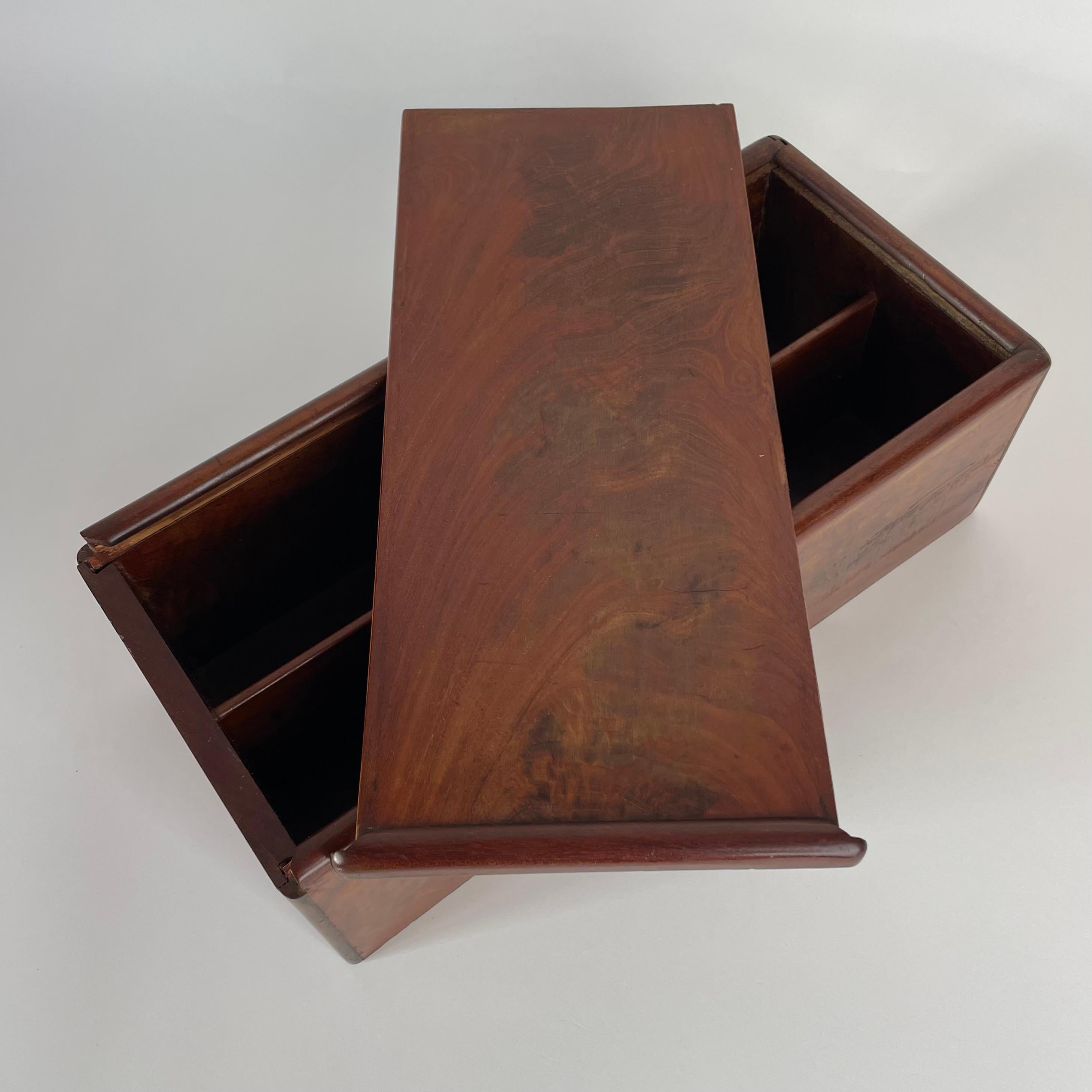 Elegant Sliding-Lid Box in mahogany for candles or cutlery. Empire, 1820s For Sale 5