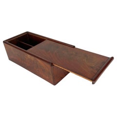 Elegante caja de tapa corredera de caoba para velas o cubiertos. Imperio, década de 1820