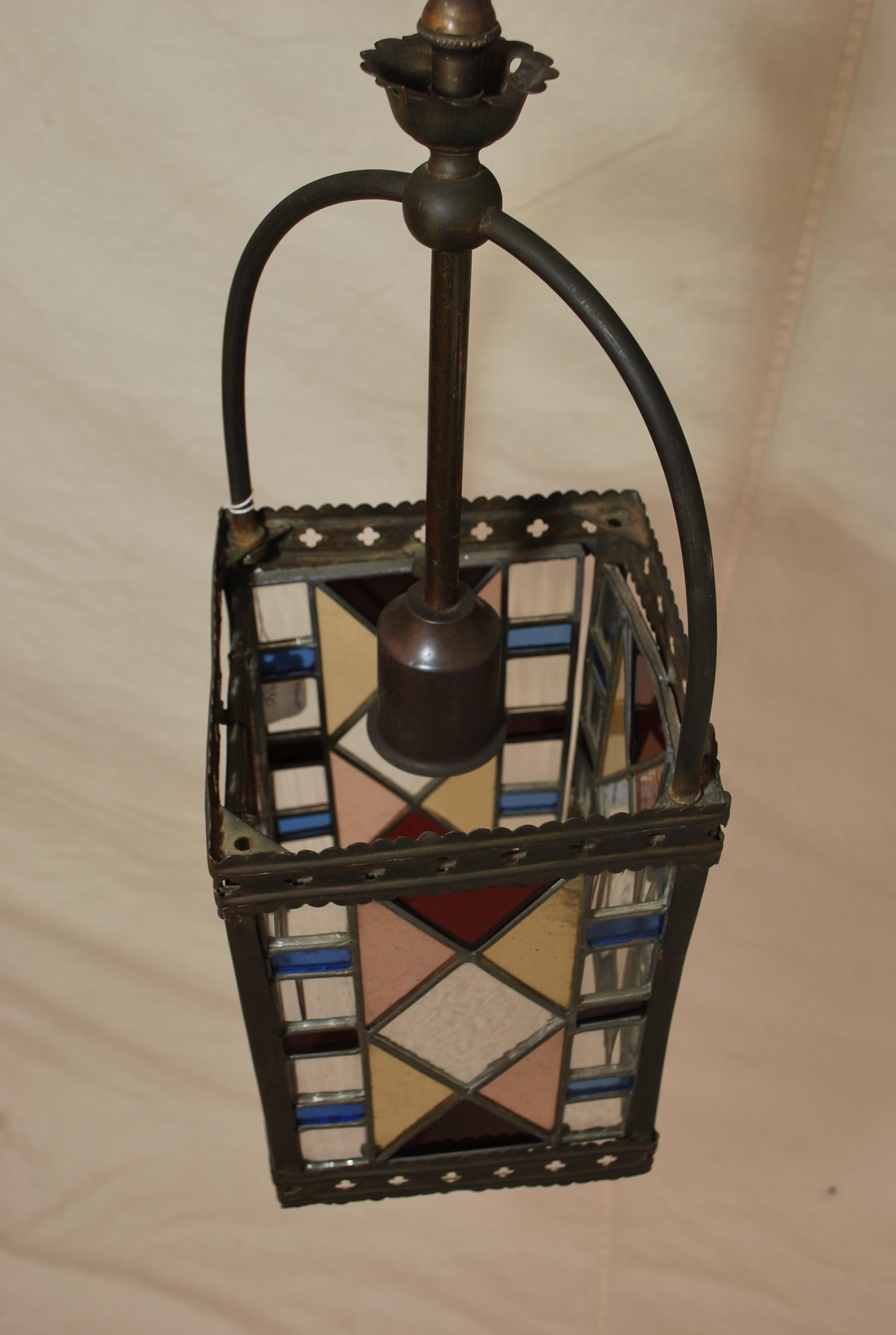 Français Elegante petite lanterne française des années 1920 en vente