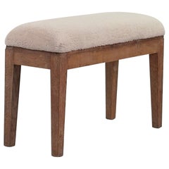 Elegante banco francés pequeño de los años 40 de roble cerúleo y esquileo