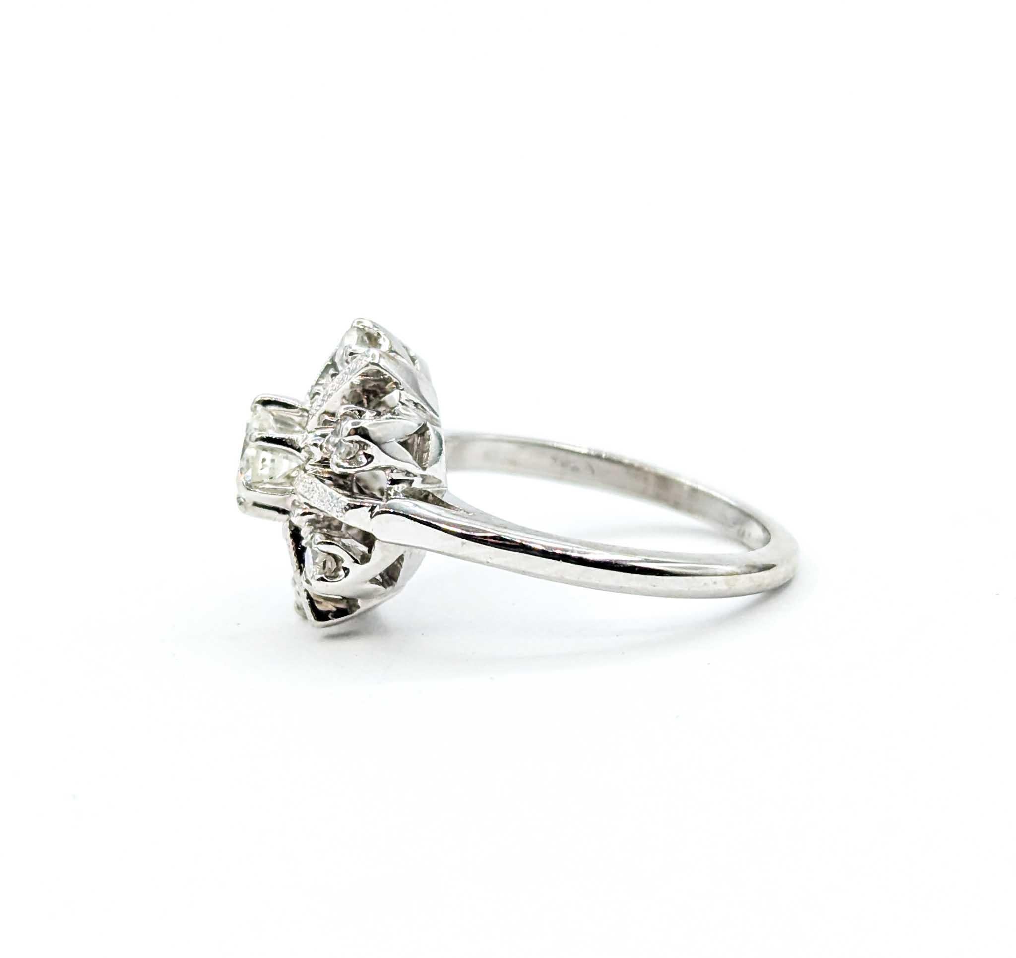 Elegante Anillo de Diamantes Copo de Nieve en Oro Blanco de 14k en venta 3