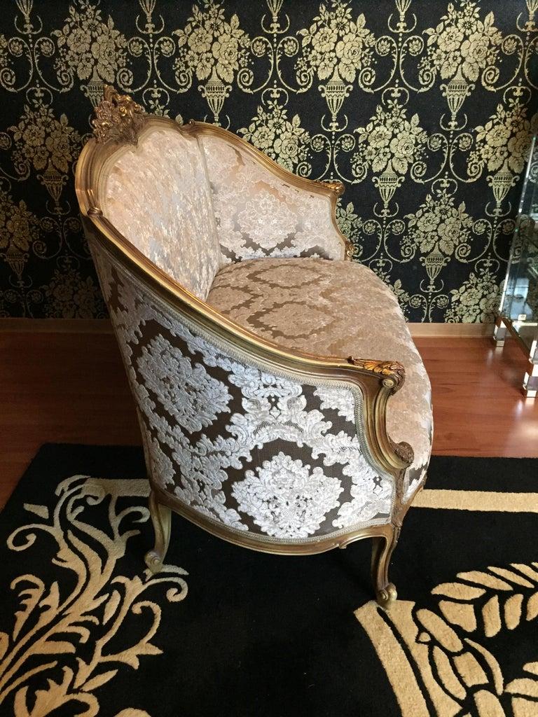 Elegantes Sofa Canapé Couch in Antique Louis XV Stil Buche Hand geschnitzt (Holz) im Angebot