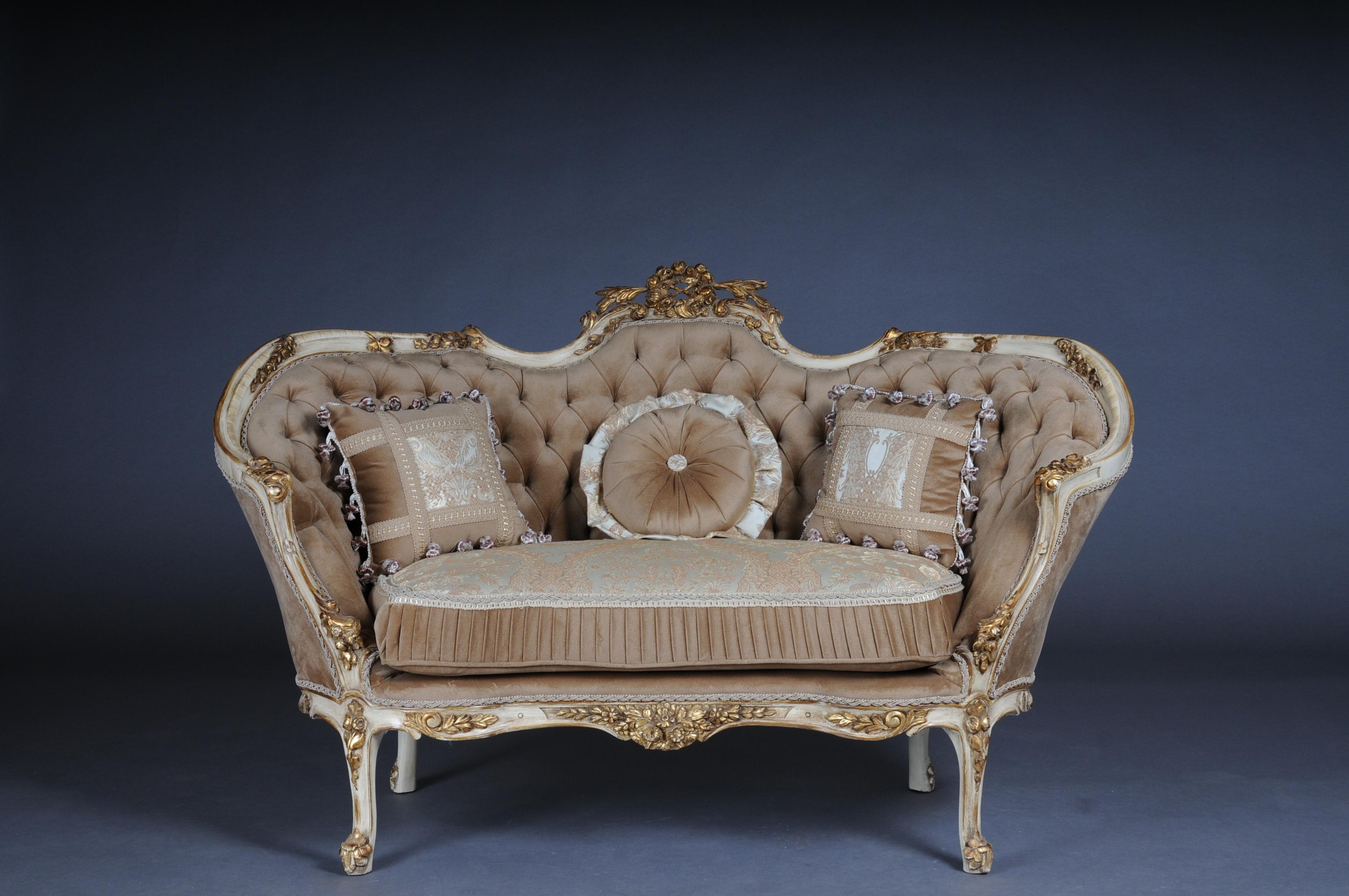Elegantes Sofa, Couch, Kanapee im Rokoko oder Louis XV Stil (Handgeschnitzt) im Angebot