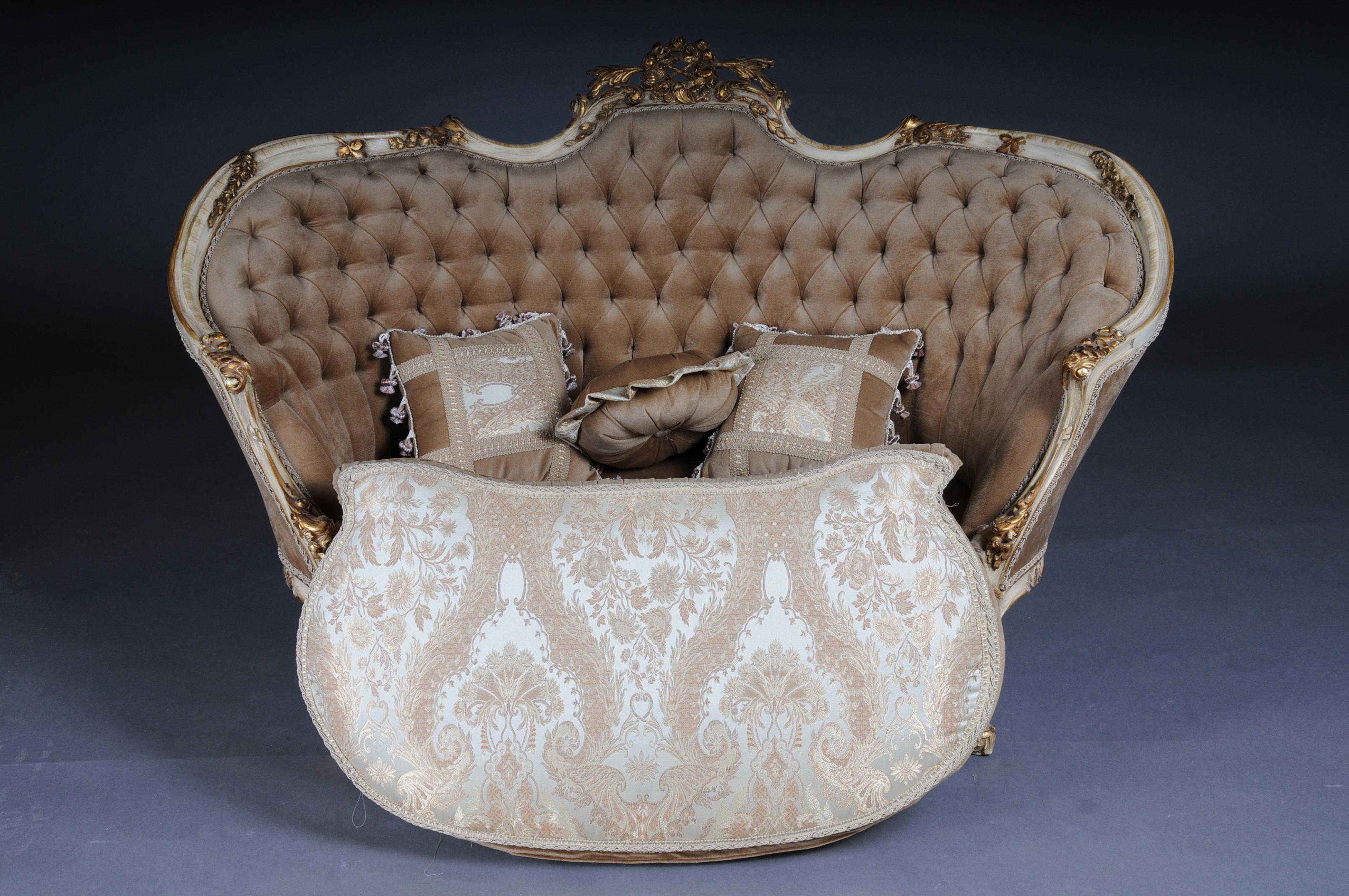 Hand-Carved Elegant Sofa, Couch, Canapé in Rococo or Louis XV Style For Sale