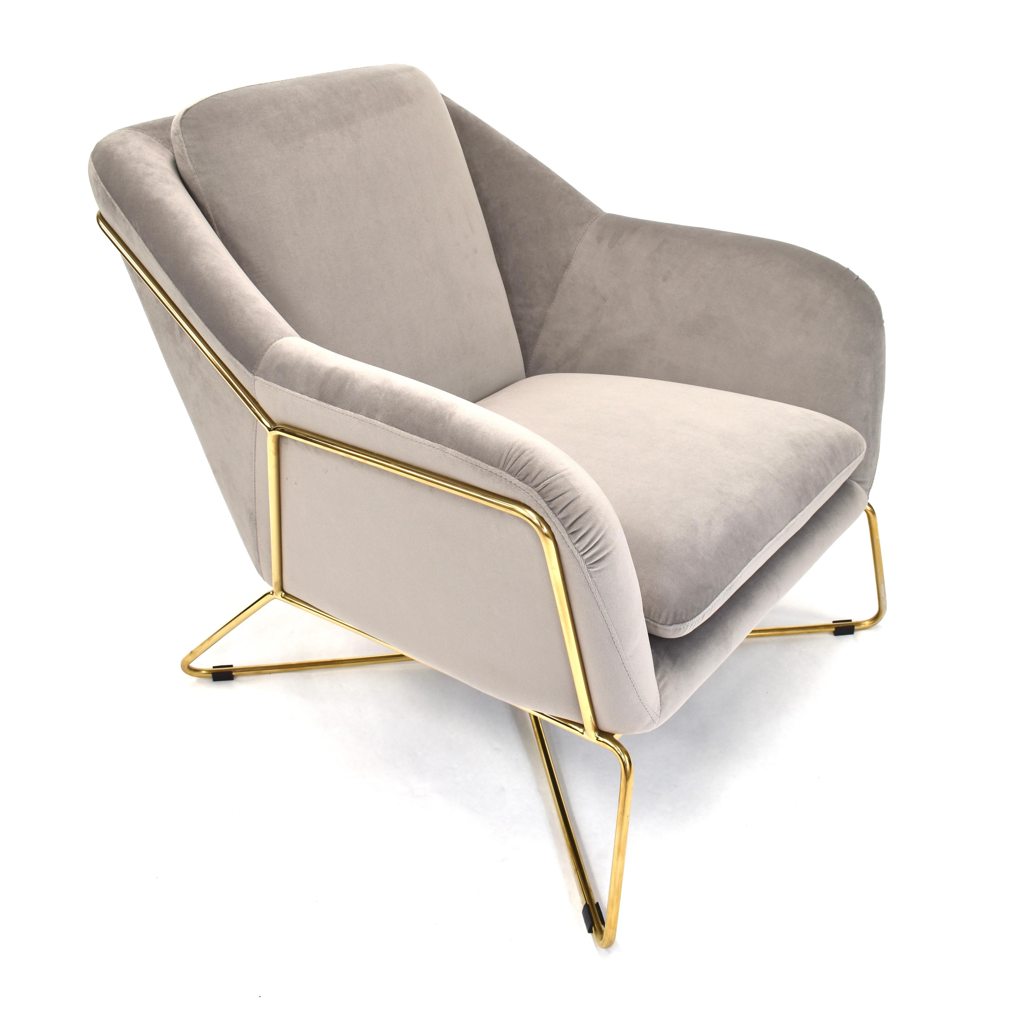 Elegant lounge chair model SOHO in slate grey velvet. Gold brass metal base.
Available in two colors; turtle green and slate grey velvet.
The velvet fabric is suitable for professional use (bar, restaurant, hotel etc.).

Condition: New production.