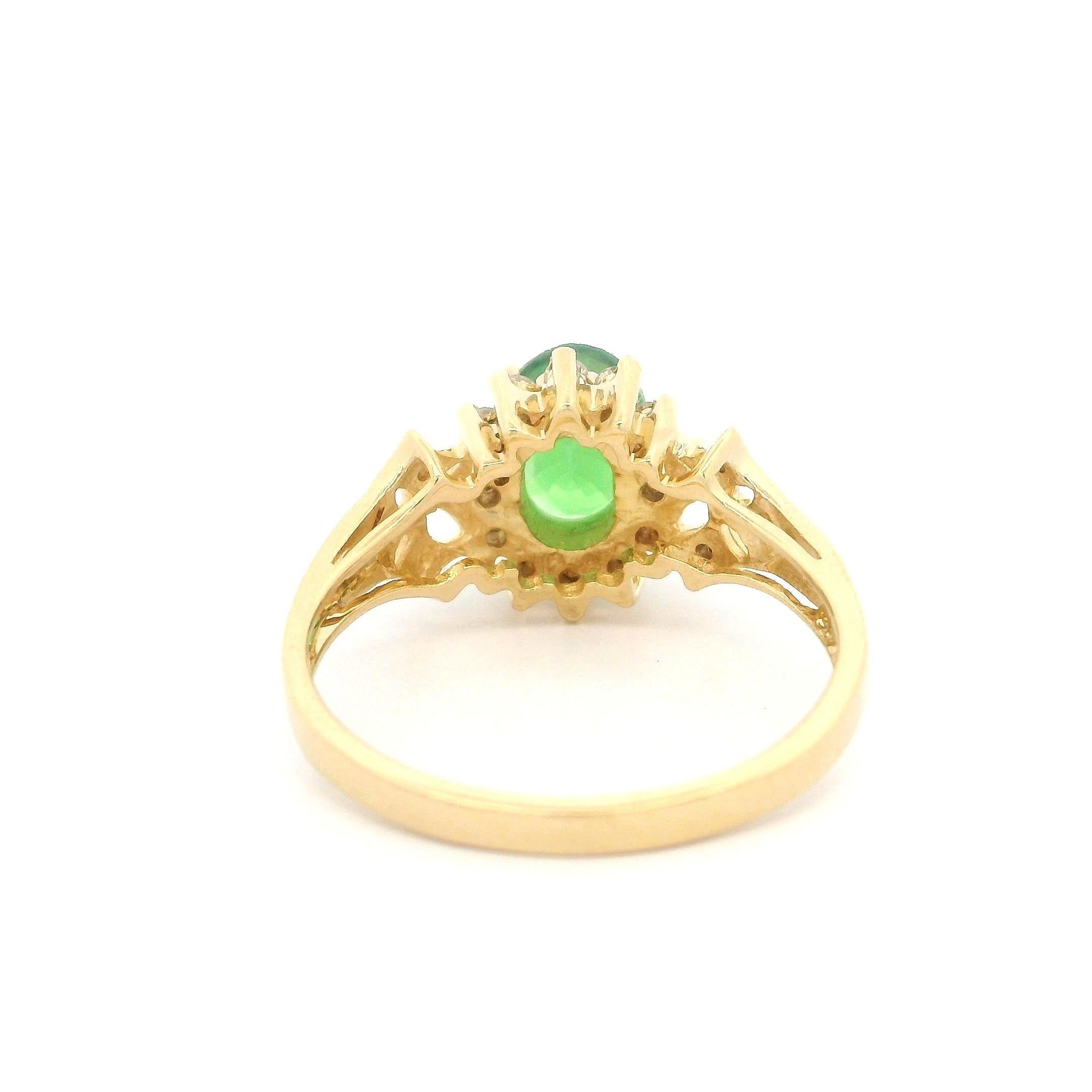 Elegant Massiv 18k Gelbgold 1,60ctw Oval Vivid Tsavorite & Diamant Blumen Ring im Zustand „Hervorragend“ im Angebot in Montclair, NJ