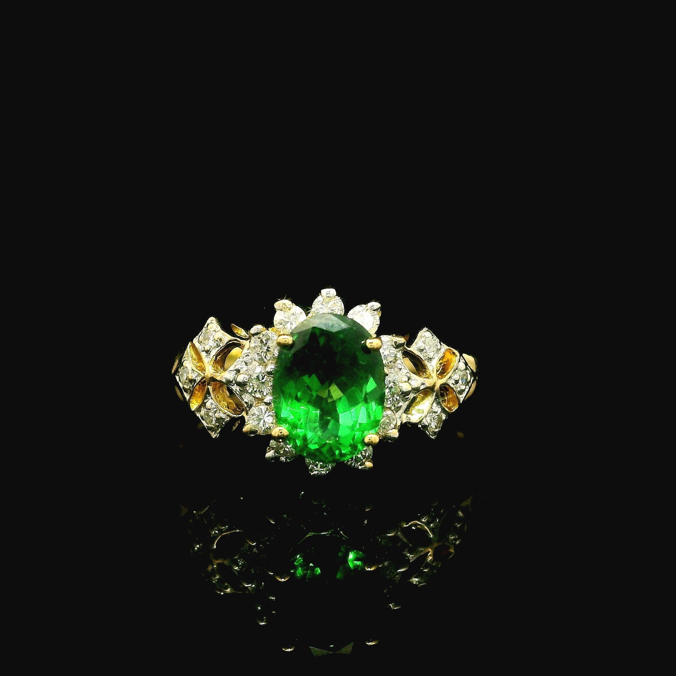 Elegant Massiv 18k Gelbgold 1,60ctw Oval Vivid Tsavorite & Diamant Blumen Ring im Angebot 2