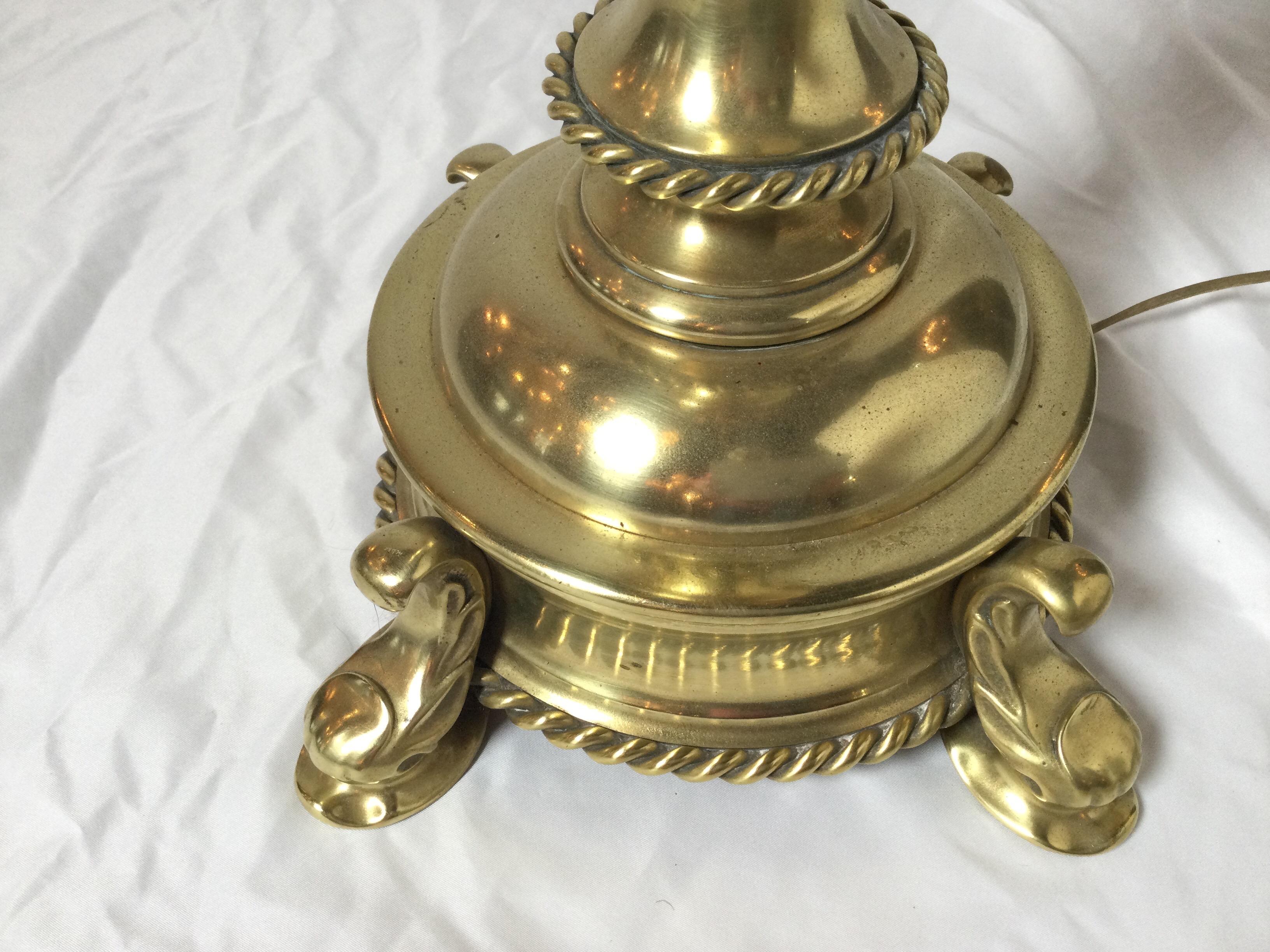 American Elegant Solid Polish Brass Lamp For Sale
