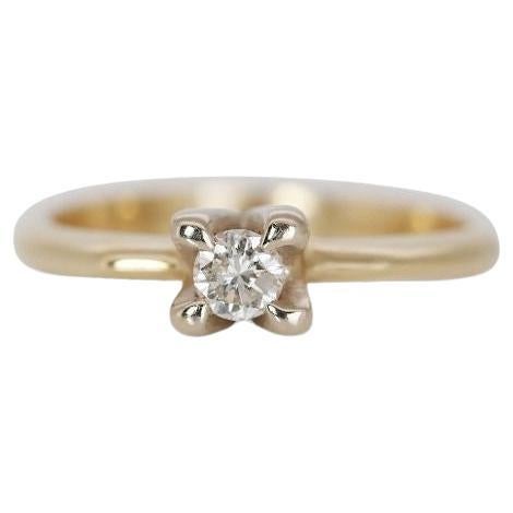 Elegant Solitaire Diamond Ring in 14K Yellow Gold For Sale