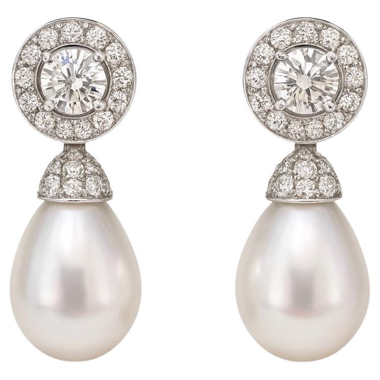 Elegante Südseeperlen und Diamant-Tropfenohrringe aus Weißgold