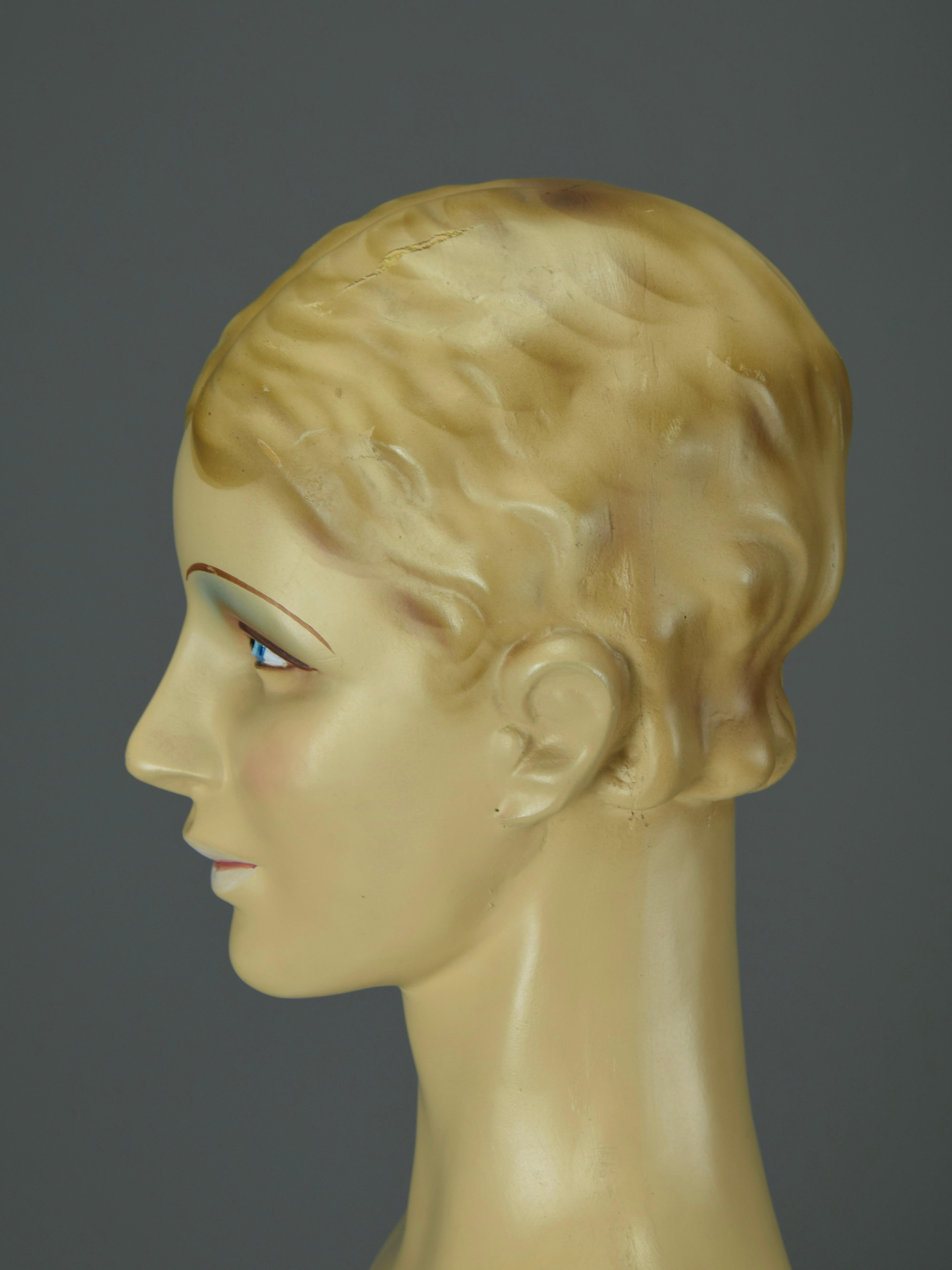 Elegante maniquí expositor de joyas Art Decó español 1930 en venta 2