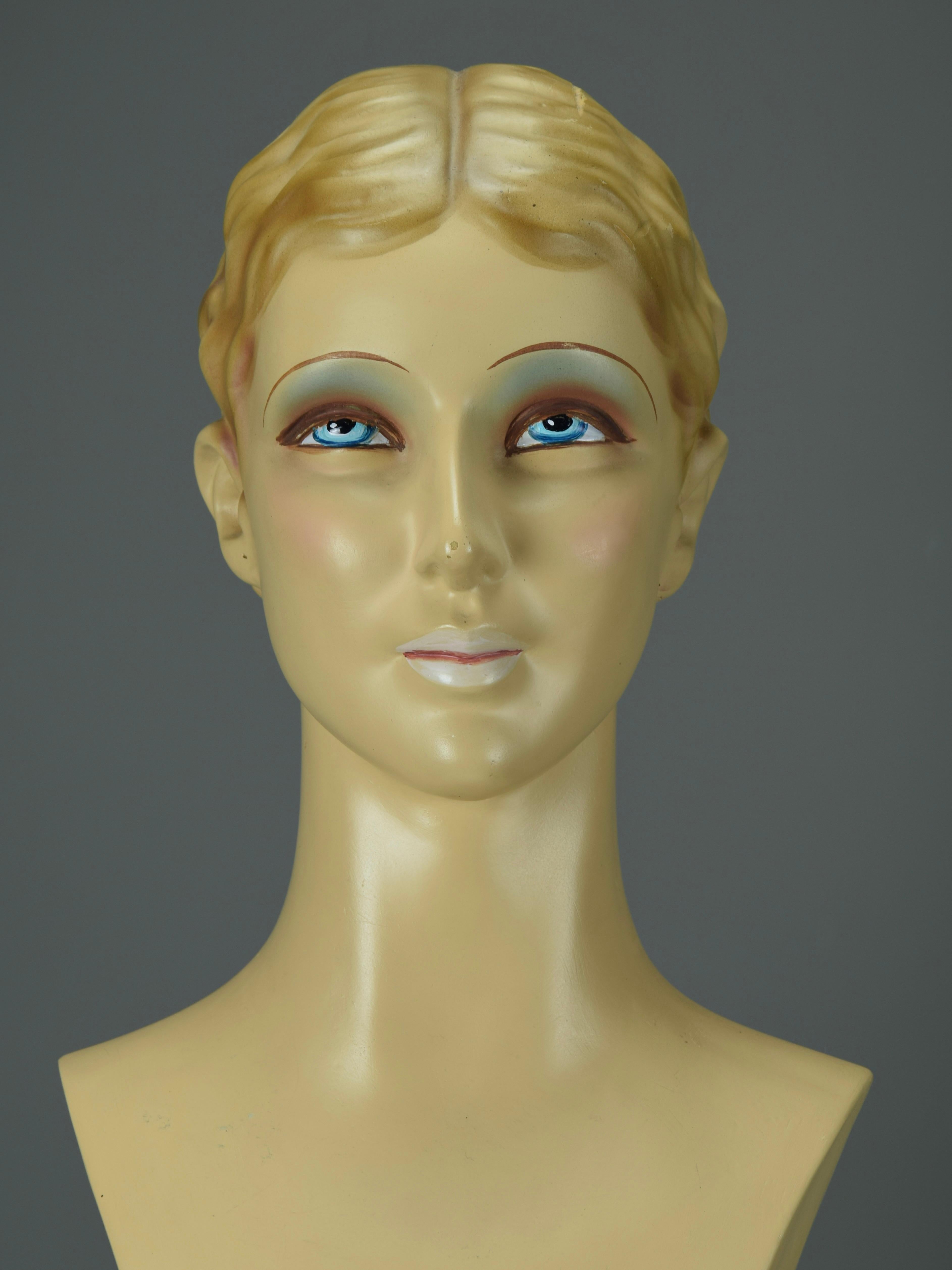 Elegante maniquí expositor de joyas Art Decó español 1930 en venta 3