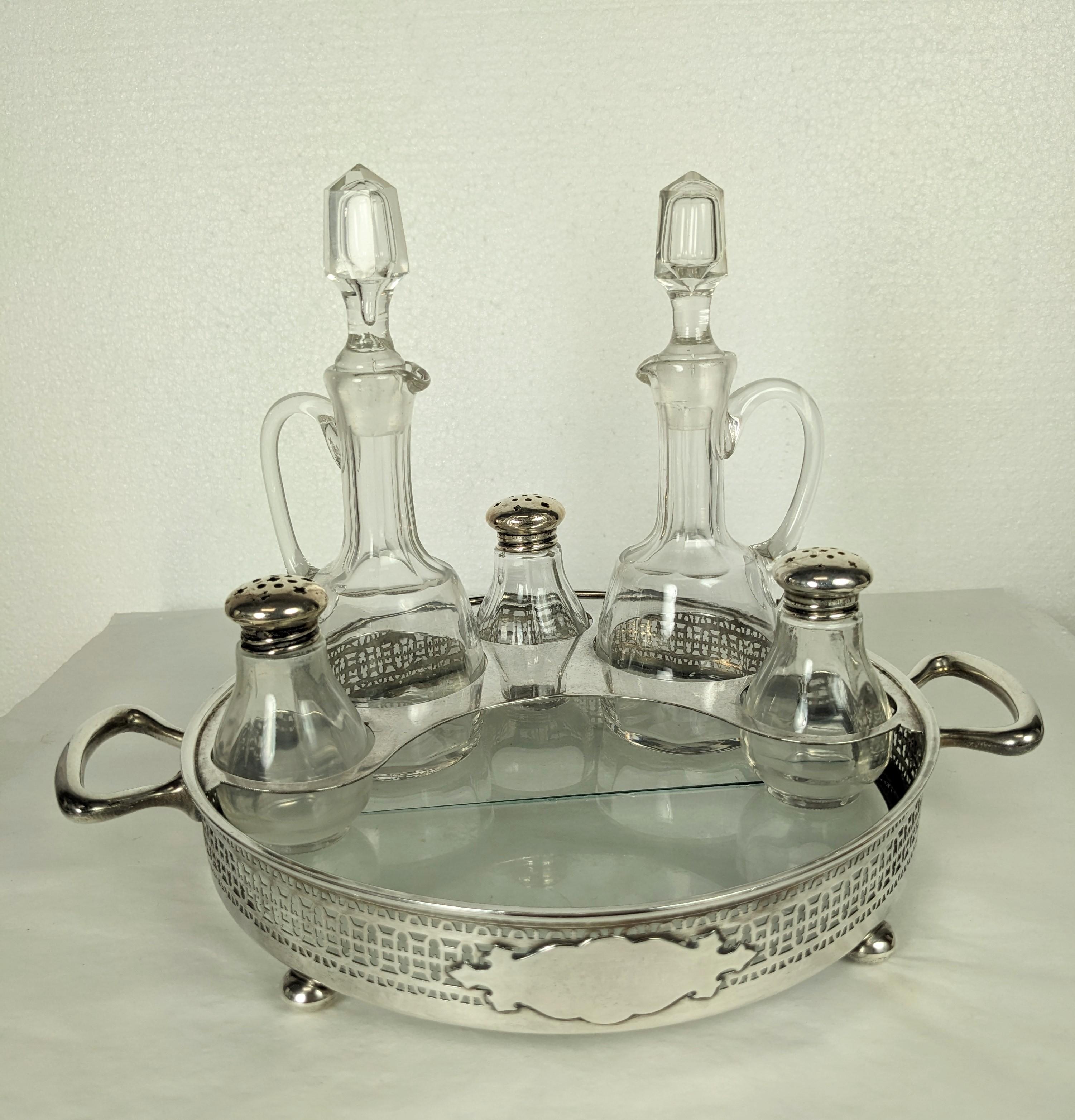 Set aus Sterling- und Glaszustands-Set (Moderne der Mitte des Jahrhunderts) im Angebot