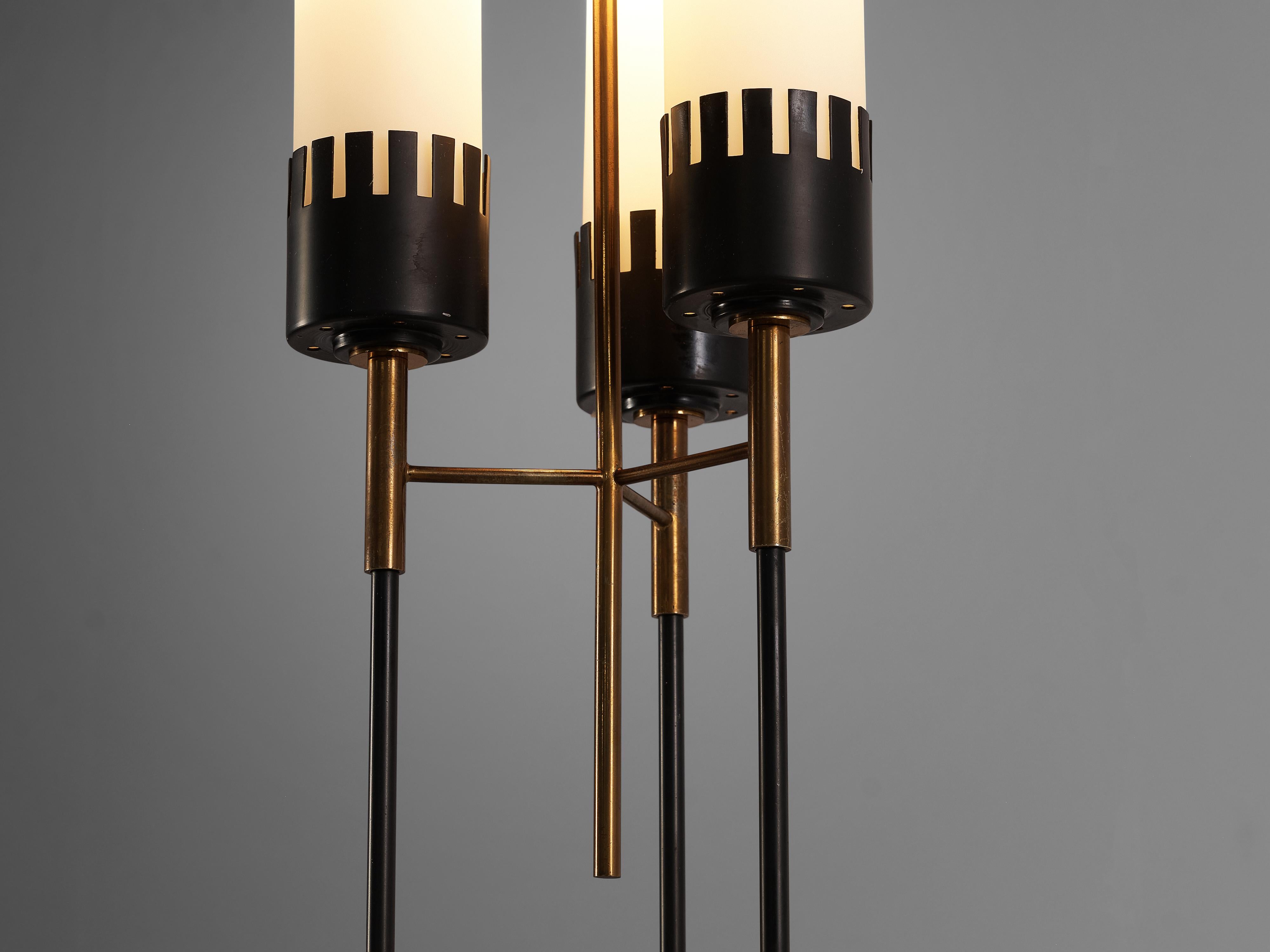 Elegant Stilnovo Floor Lamp in Metal and Brass 1