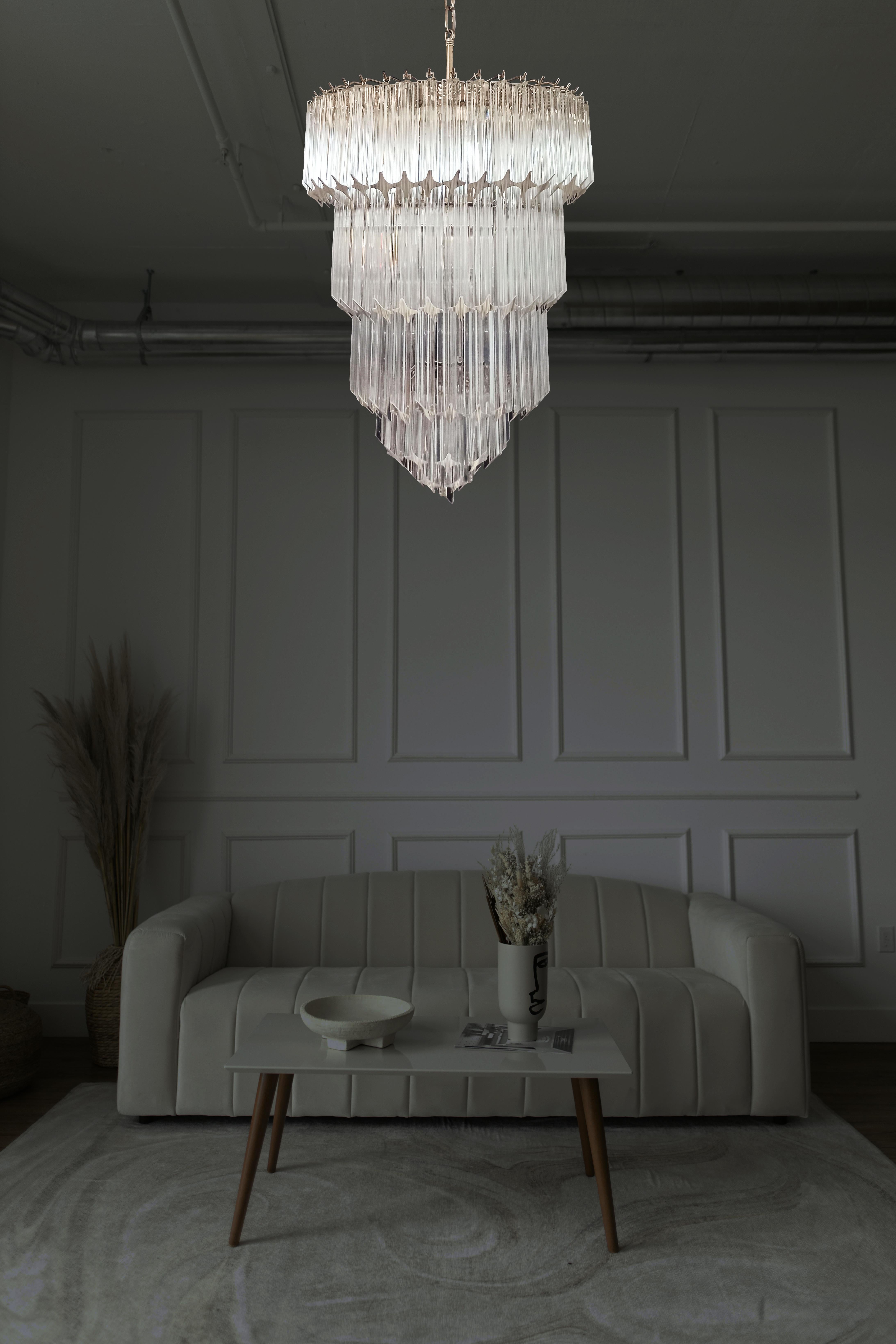 Lustre élégant en verre de Murano - 112 trasparent quadriedri en vente 1