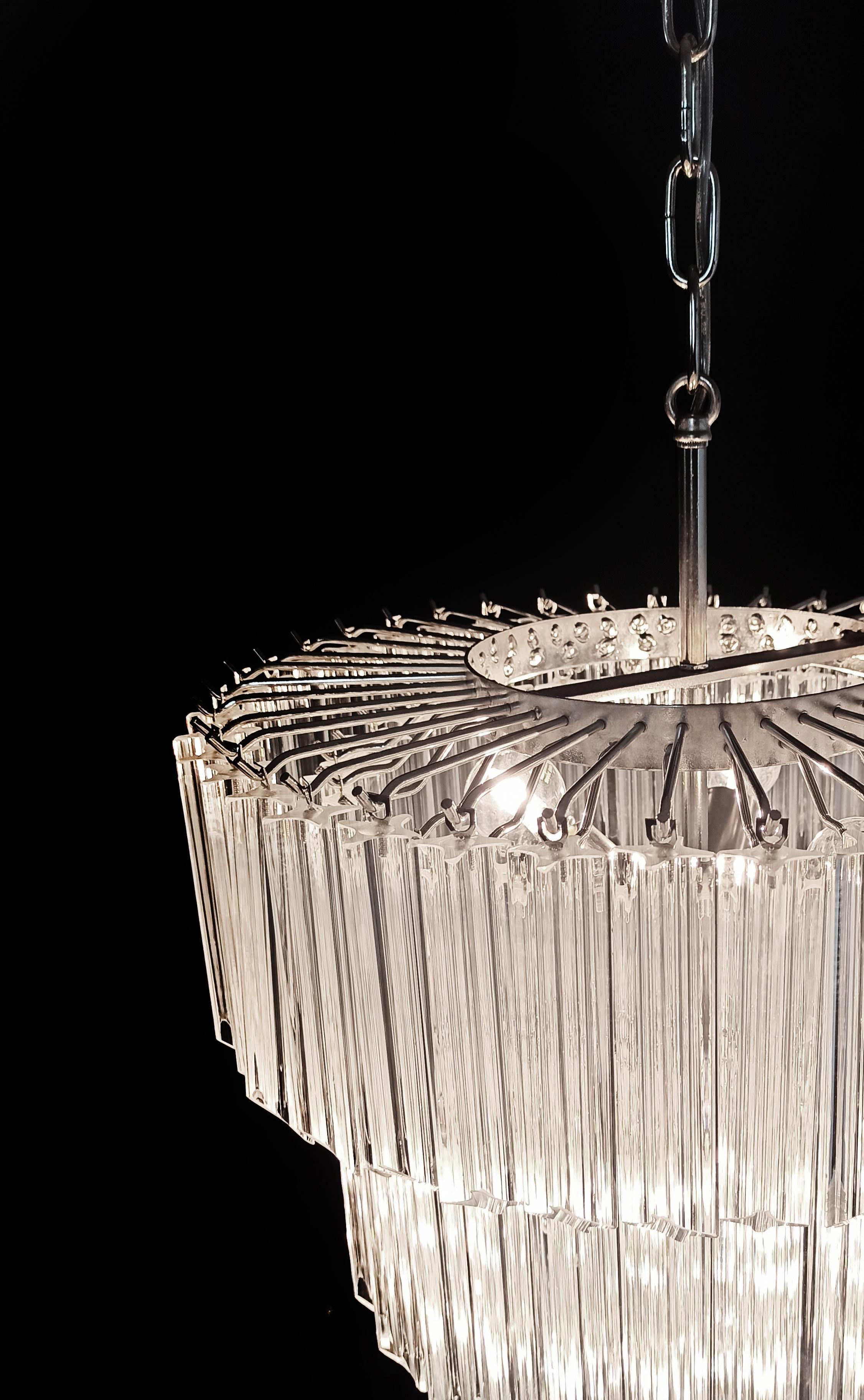 Elegant Stylish Murano glass chandeliers - 112 transparent quadriedri For Sale 3