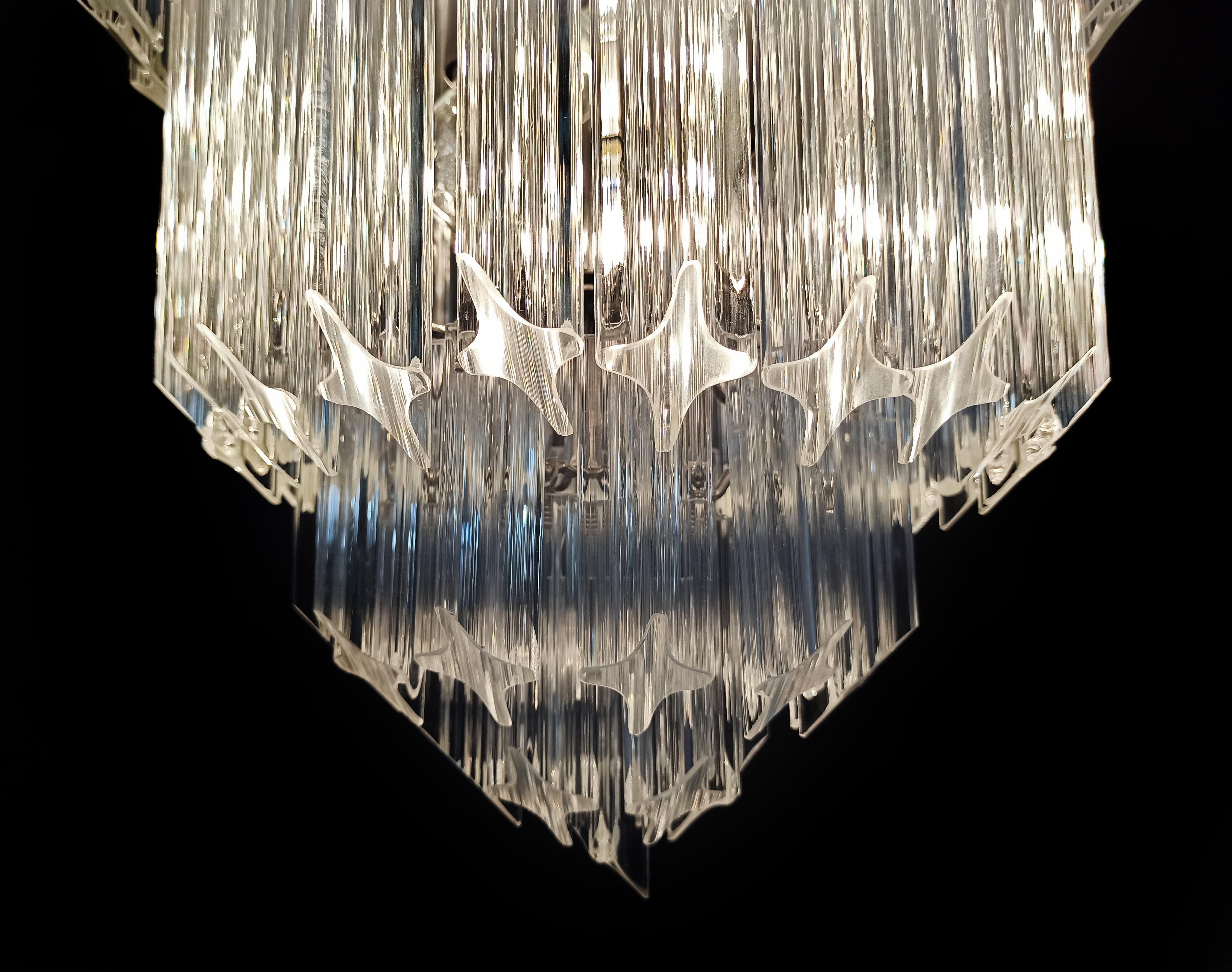 Elegant Stylish Murano glass chandeliers - 112 transparent quadriedri For Sale 5