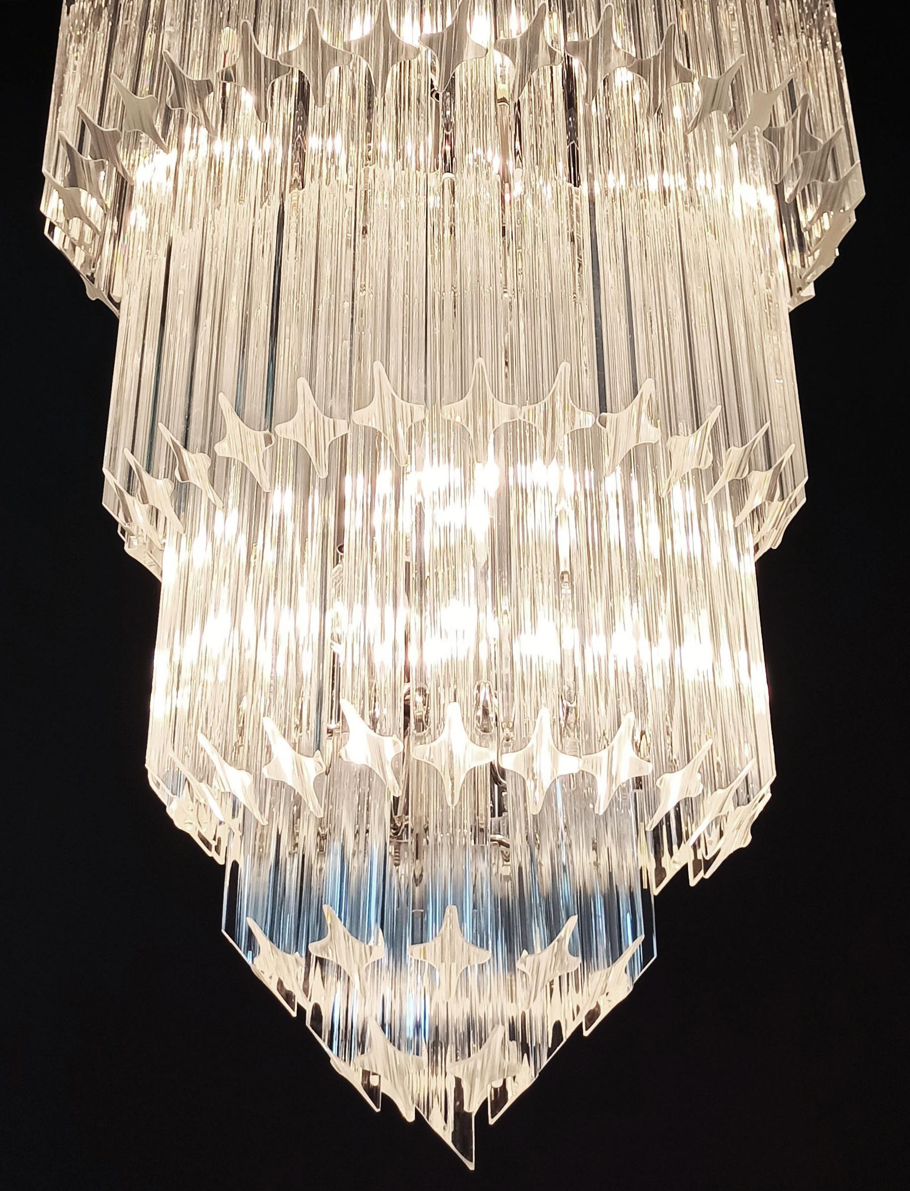Elegant Stylish Murano glass chandeliers - 112 transparent quadriedri For Sale 7