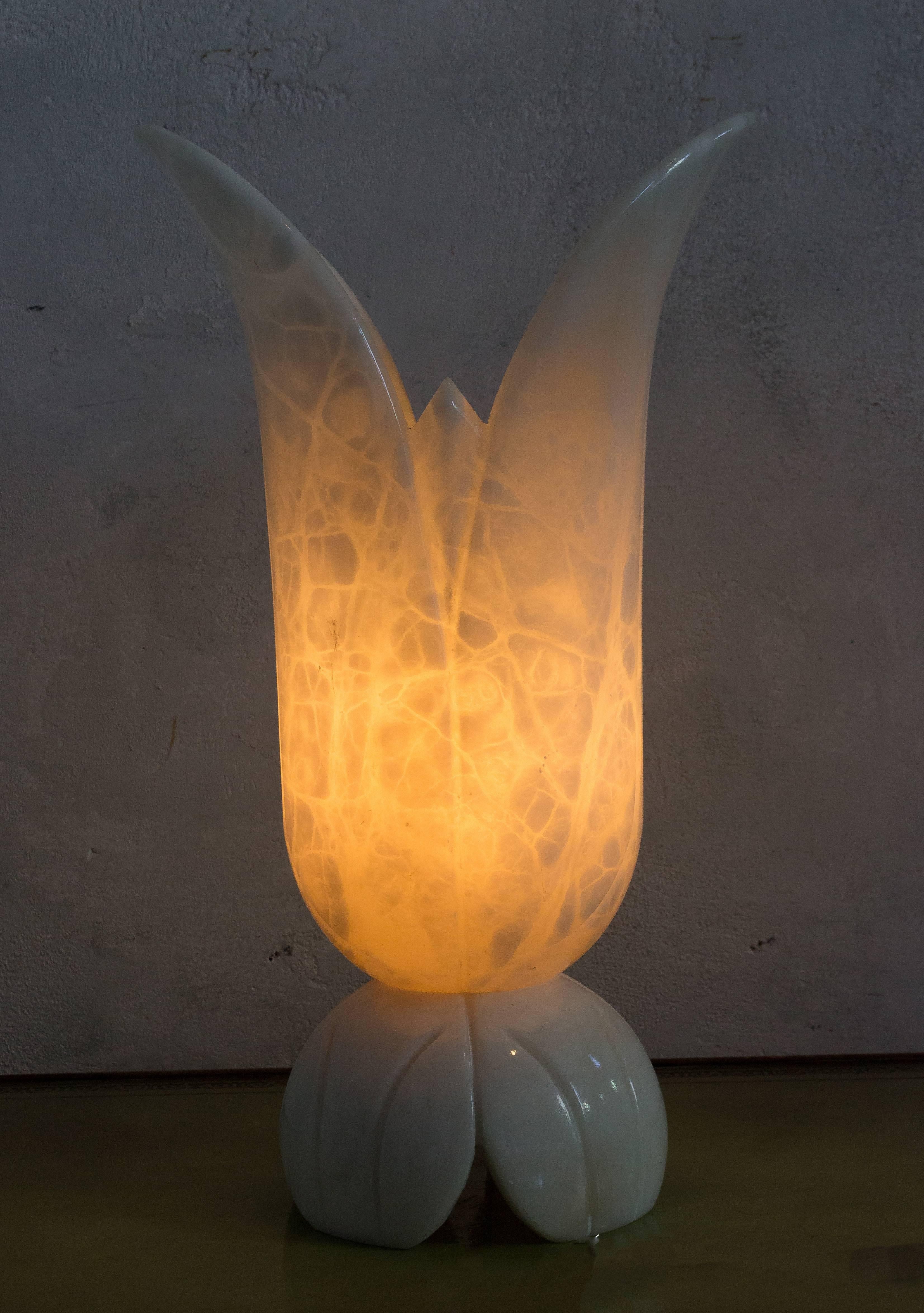 Elegant Spanish Stylized Flower Alabaster Lamp 1