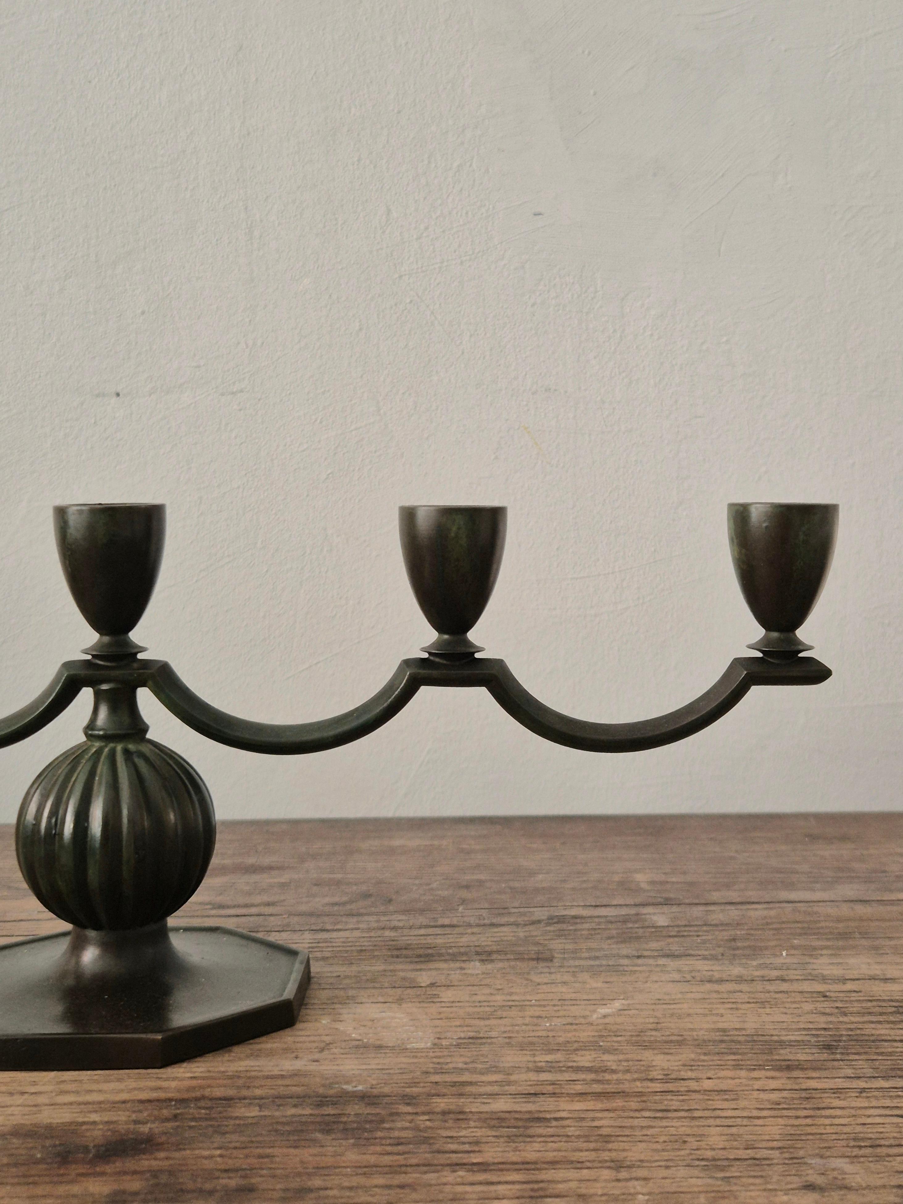 Early 20th Century Elegant Swedish Grace candelabra in solid bronze by Jacob Ängman, GAB For Sale