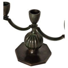 Elegante candelabro Grace sueco de bronce macizo de Jacob Ängman, GAB