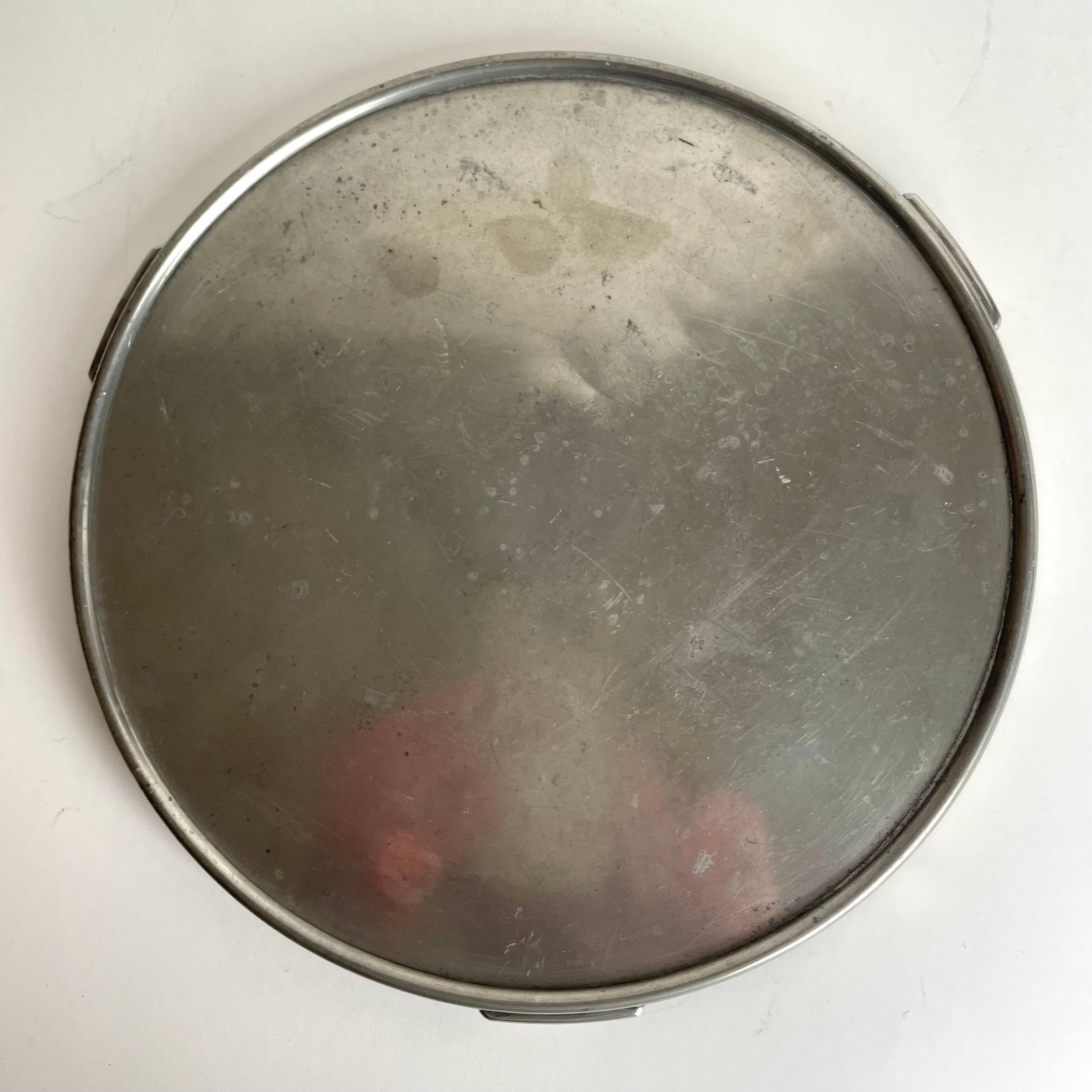 Metà XX secolo Eleganza del tavolo Grace svedese in peltro del 1932 in vendita