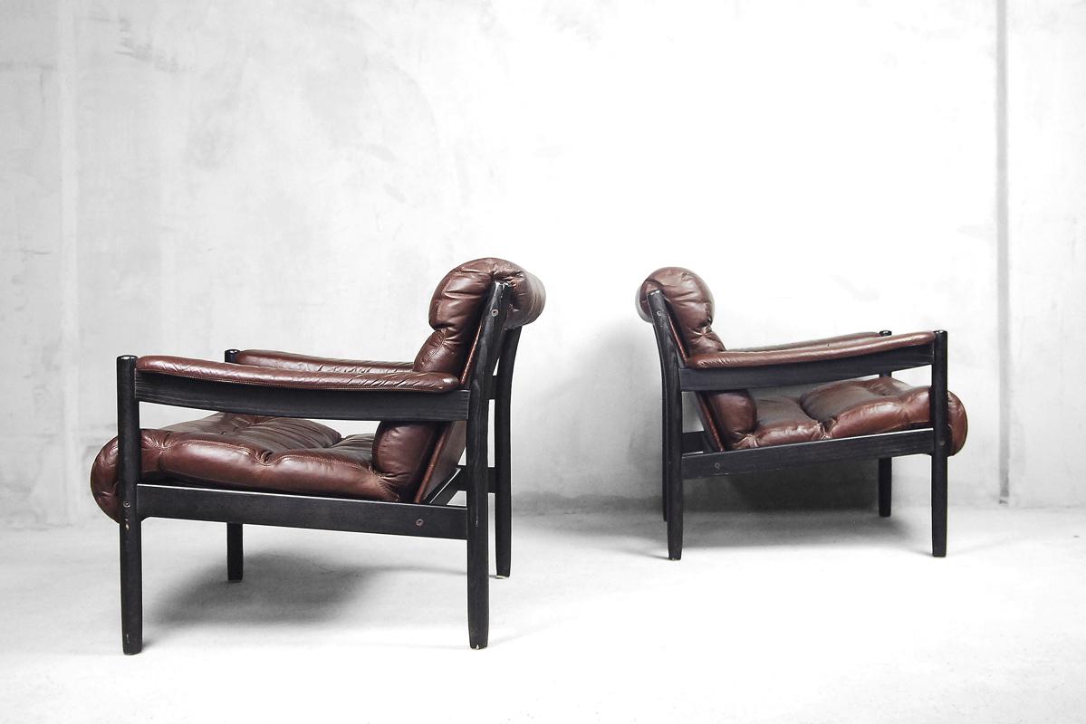 Elegant Swedish Leather Cabinet Armchair by DUX, 1970s, Set of 2 In Good Condition For Sale In Warsaw, PL