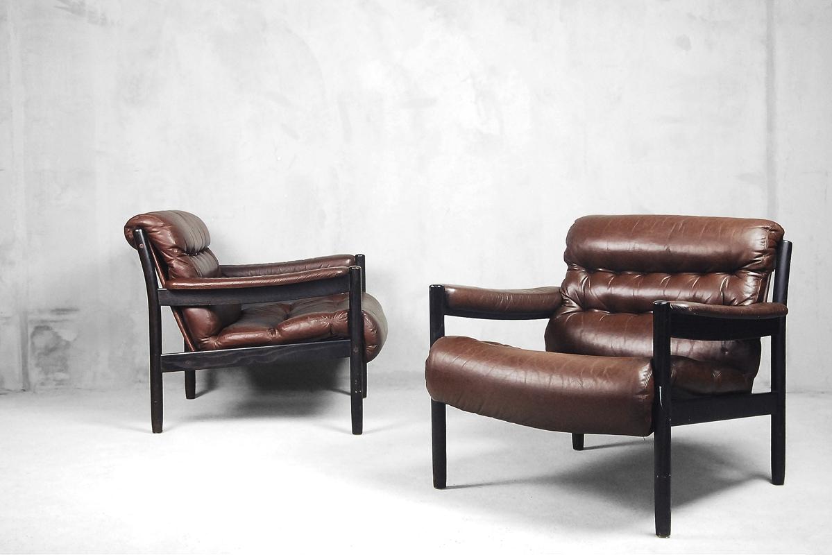 Elegant Swedish Leather Cabinet Armchair by DUX, 1970s, Set of 2 For Sale 1