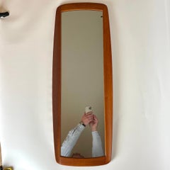 Elegant Swedish Mirror in solid teak in Mid-Century Modern from the 1950s