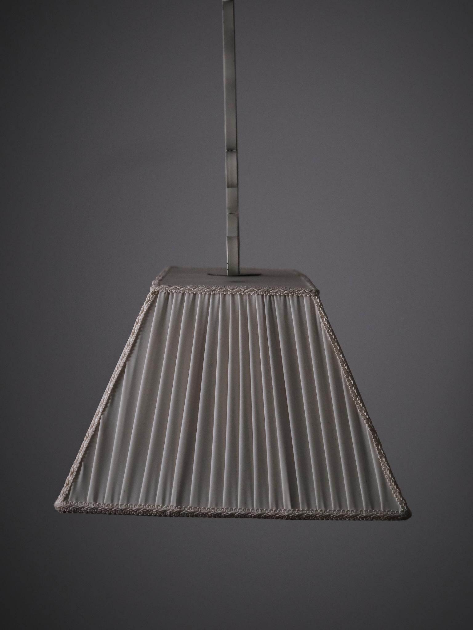 XX secolo Elegante lampada da soffitto moderna svedese, anni '40 in vendita