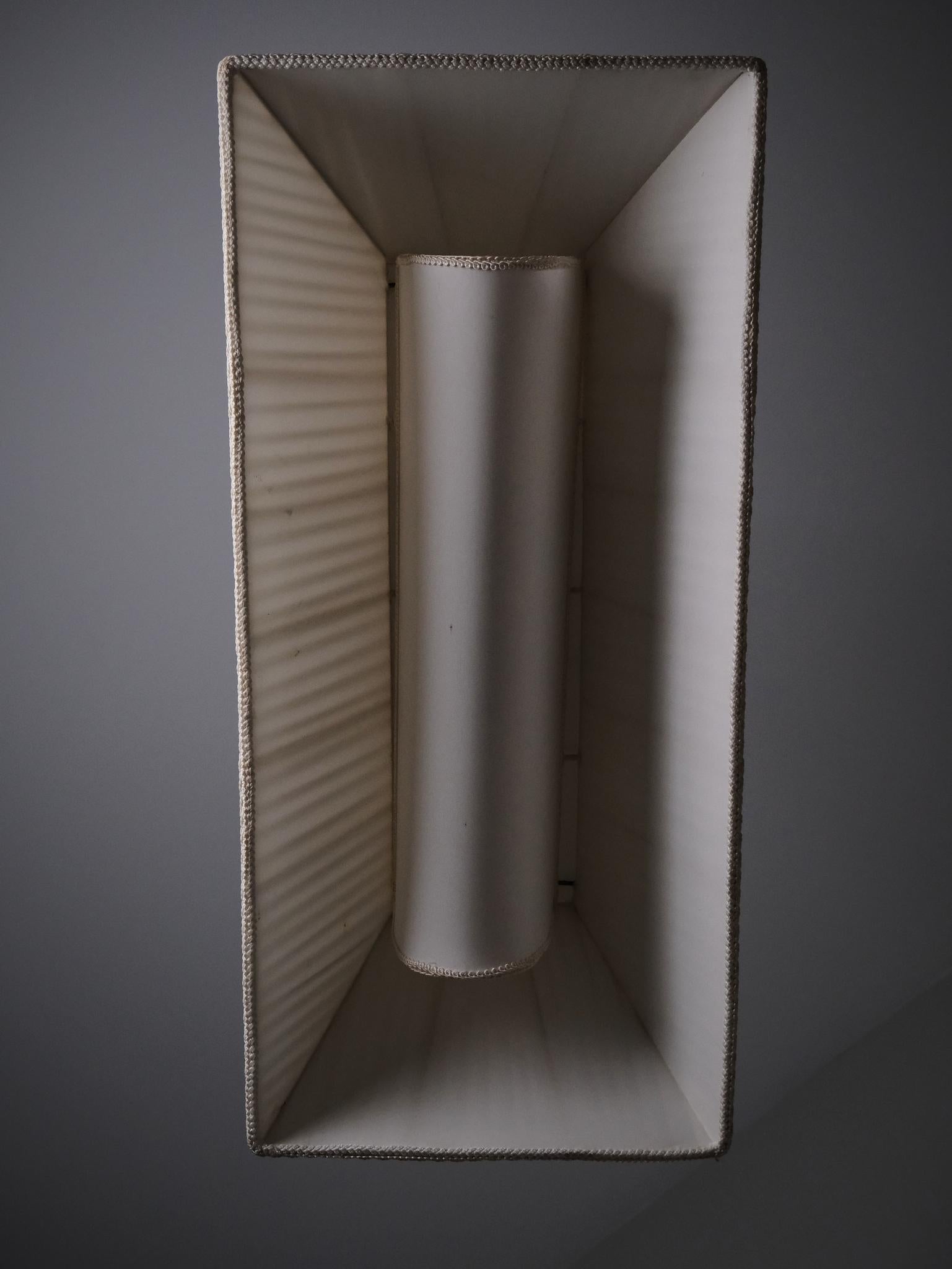 Tessuto Elegante lampada da soffitto moderna svedese, anni '40 in vendita