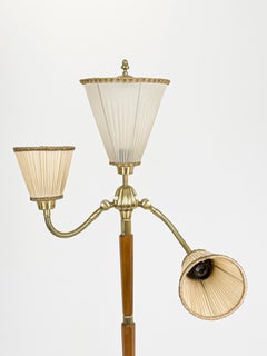 Elegant Swedish Modern Floor Lamp in Mahogany, Sweden, 1940s