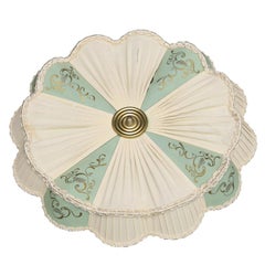 Elegante Lámpara Colgante Moderna Sueca de Seda y Latón, Década de 1940