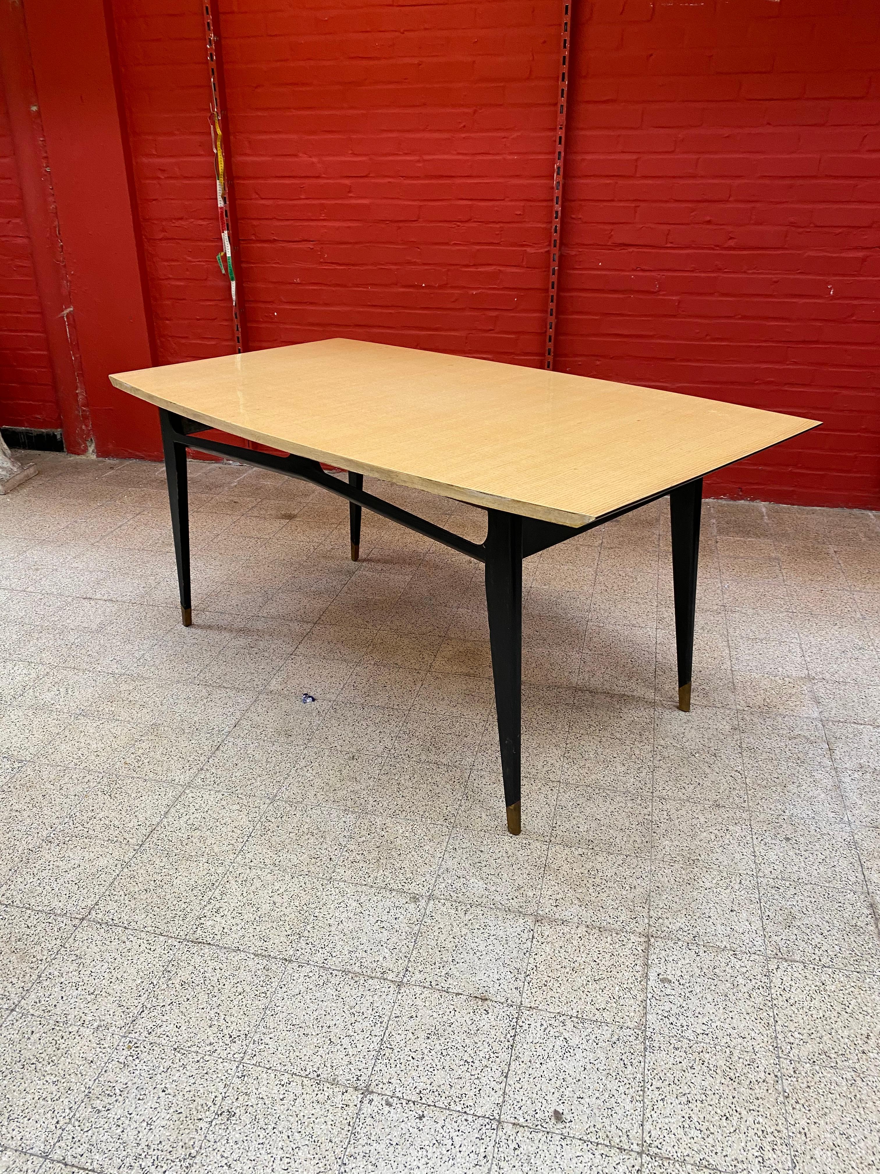 Elegant Table in Blackened Wood and Ash Veneer, in the Style of Maison Raphael For Sale 3