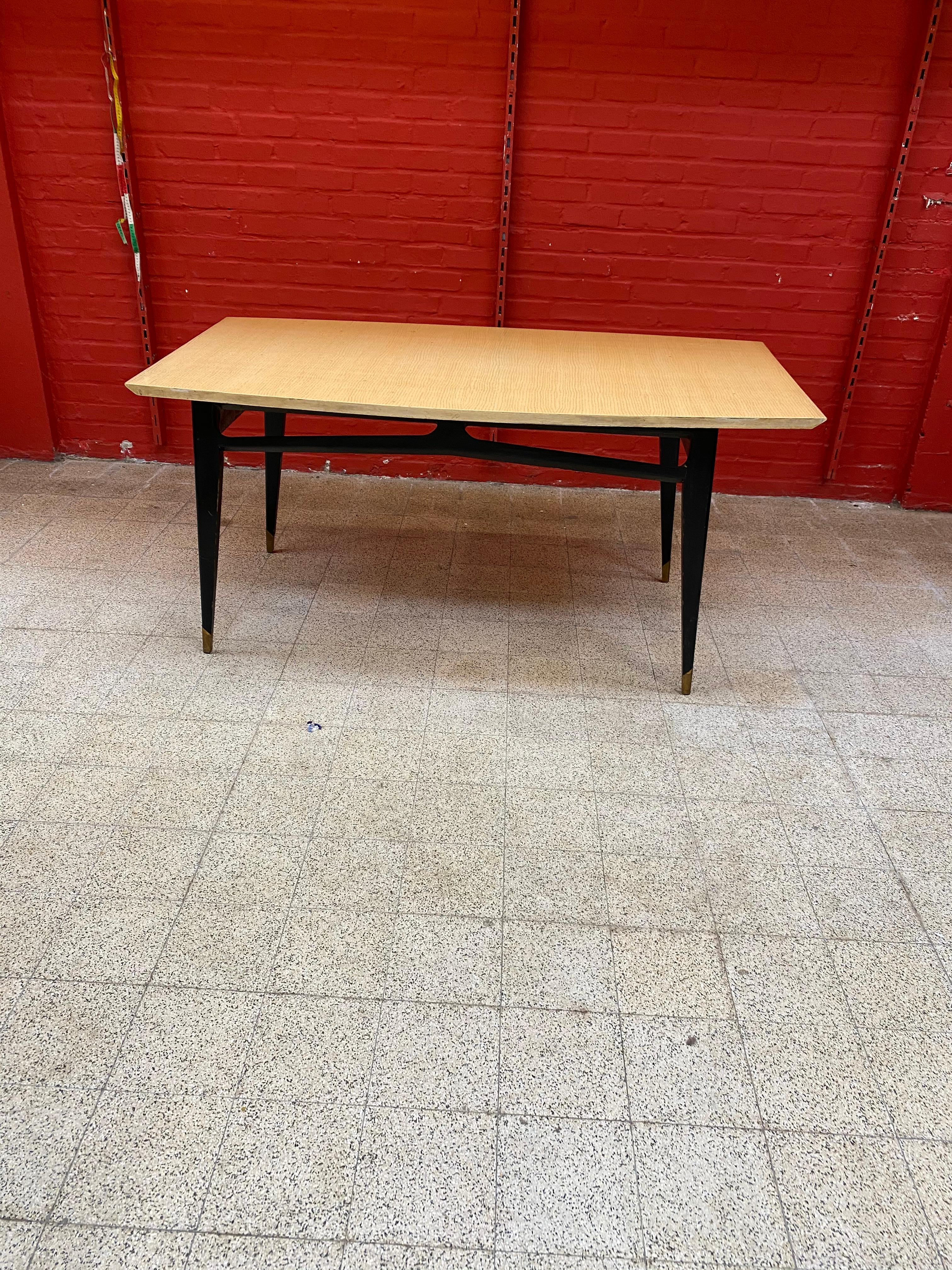 Elegant table in blackened wood and ash veneer, in the style of Maison Raphael, circa 1960
Good condition, polish to redo.
 