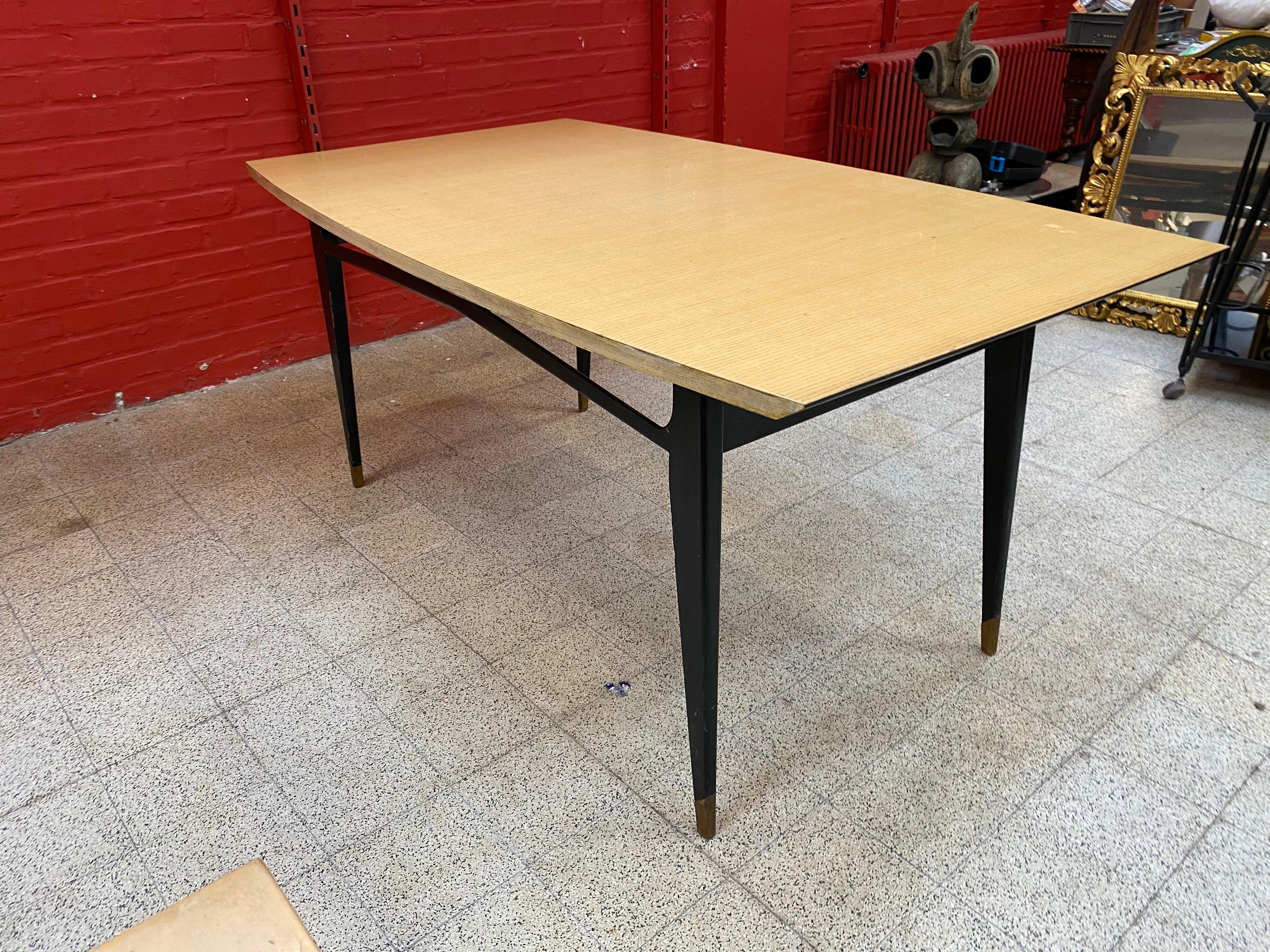 Mid-Century Modern Elegant Table in Blackened Wood and Ash Veneer, in the Style of Maison Raphael For Sale