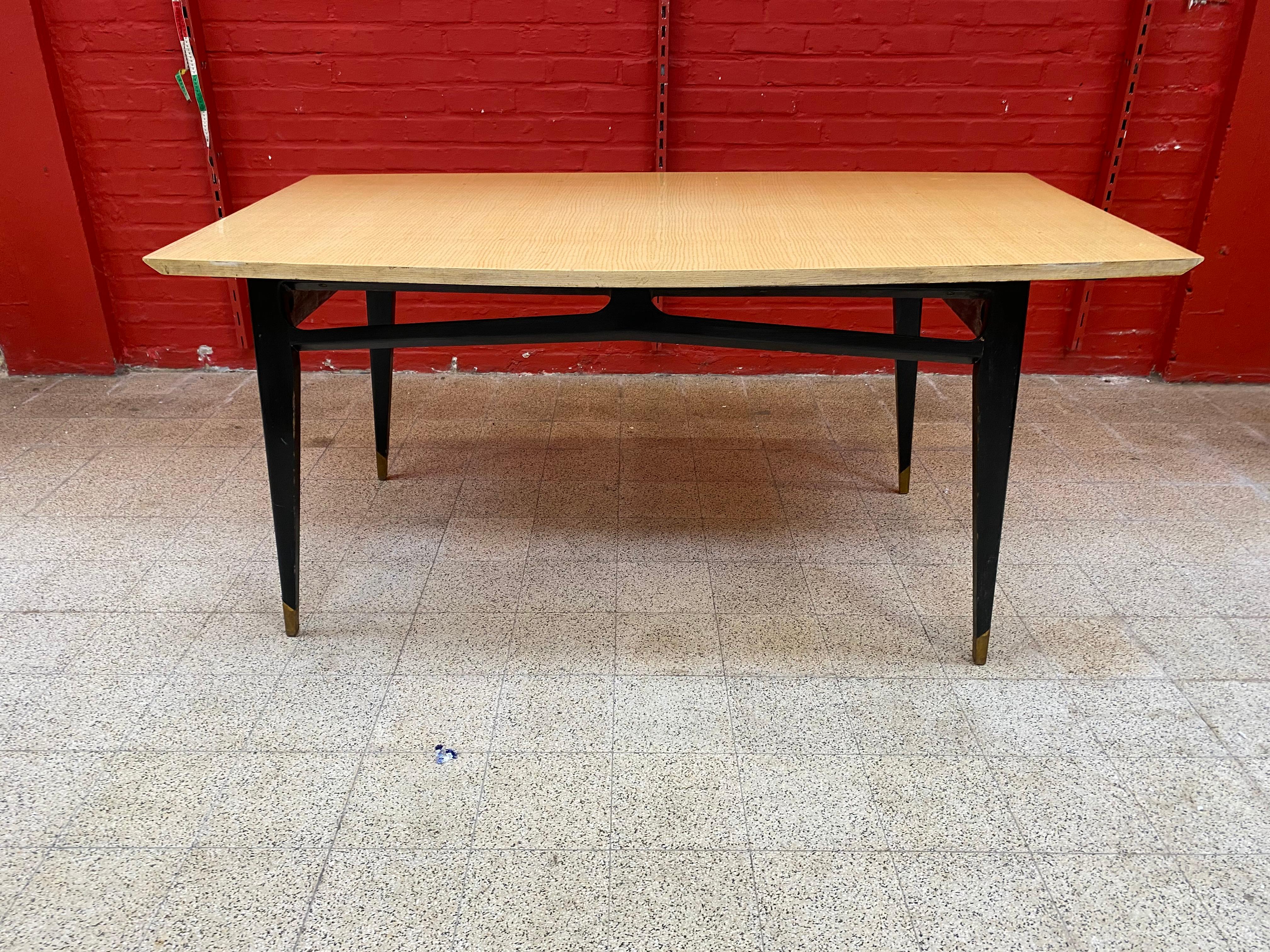 Mid-20th Century Elegant Table in Blackened Wood and Ash Veneer, in the Style of Maison Raphael For Sale