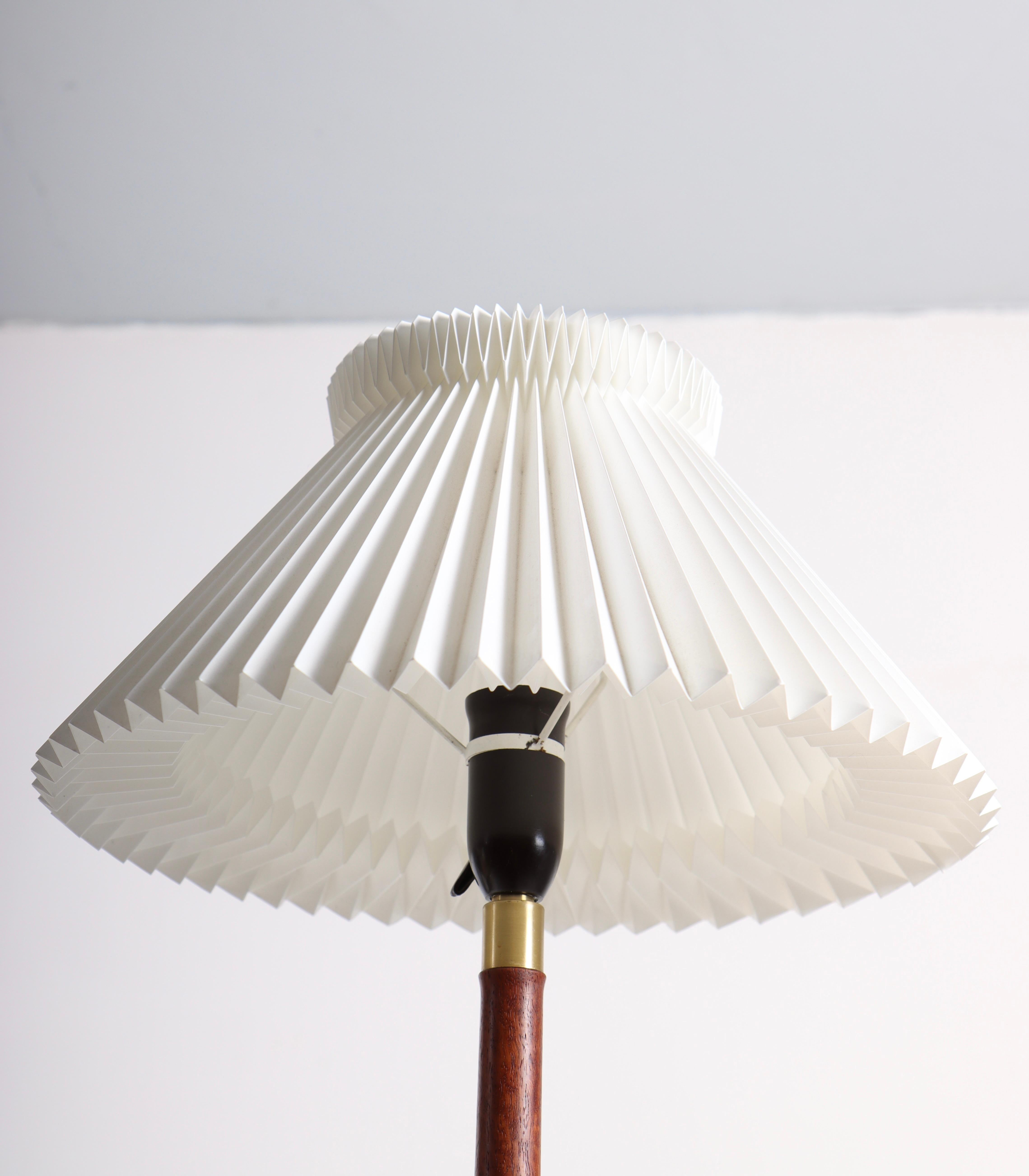 Scandinavian Modern Elegant Table Lamp by Esben Klint For Sale
